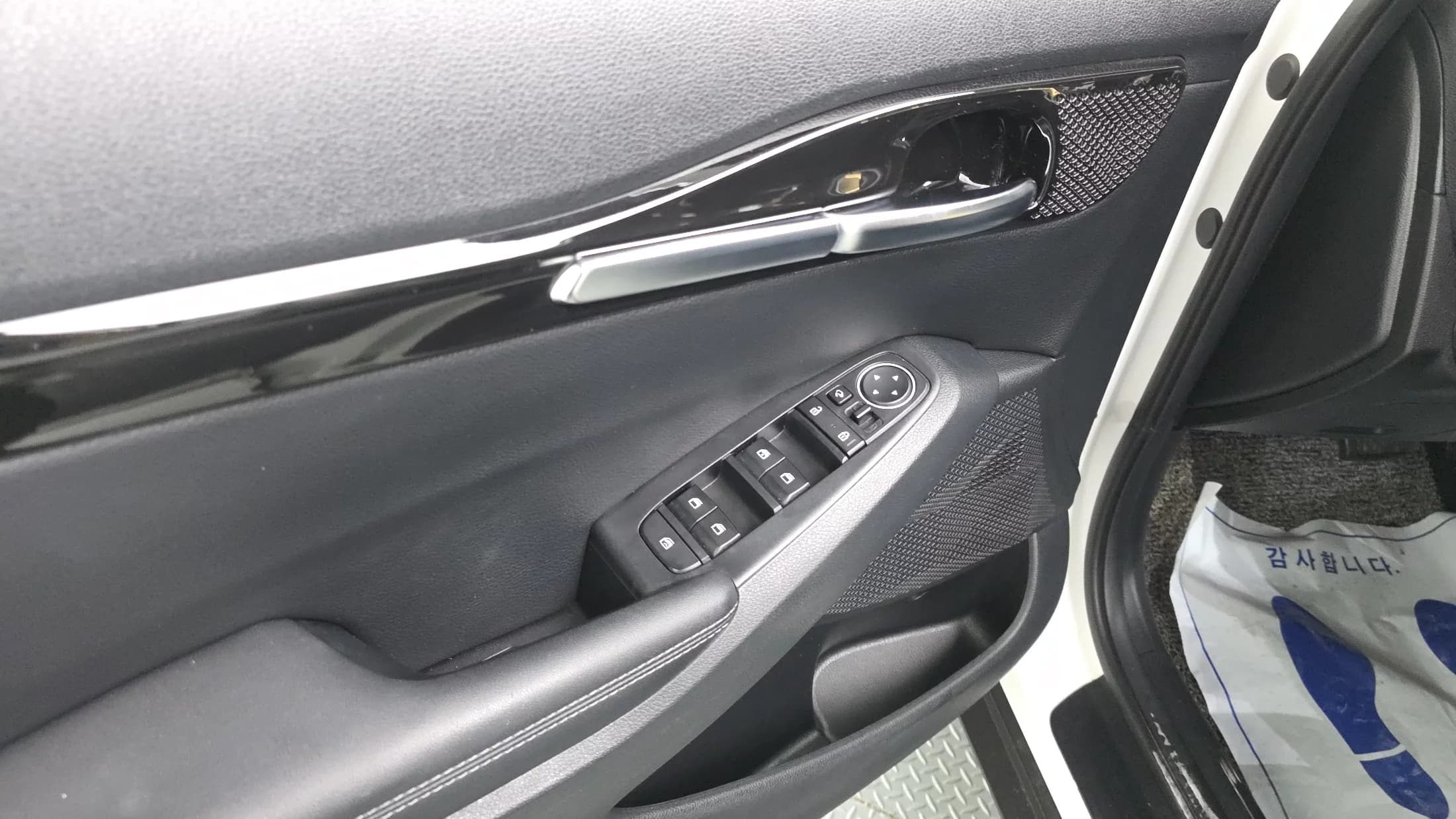 Kia Seltos Gasoline 1.6 Turbo 2WD Signature, 2022 г. 64925 км. — фото 35