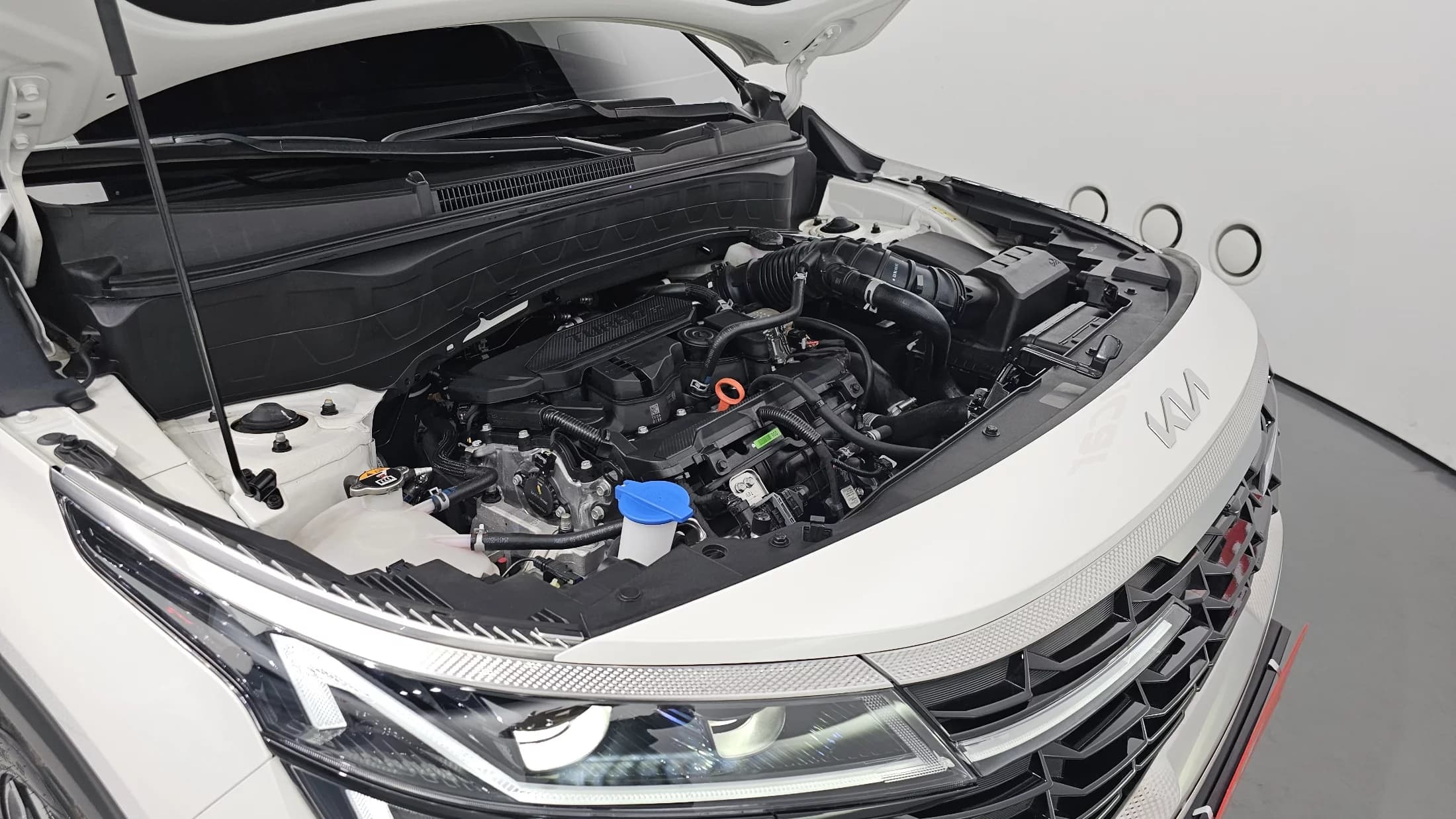 Kia Seltos Gasoline 1.6 Turbo 2WD Signature, 2024 г. 10710 км. — фото 6