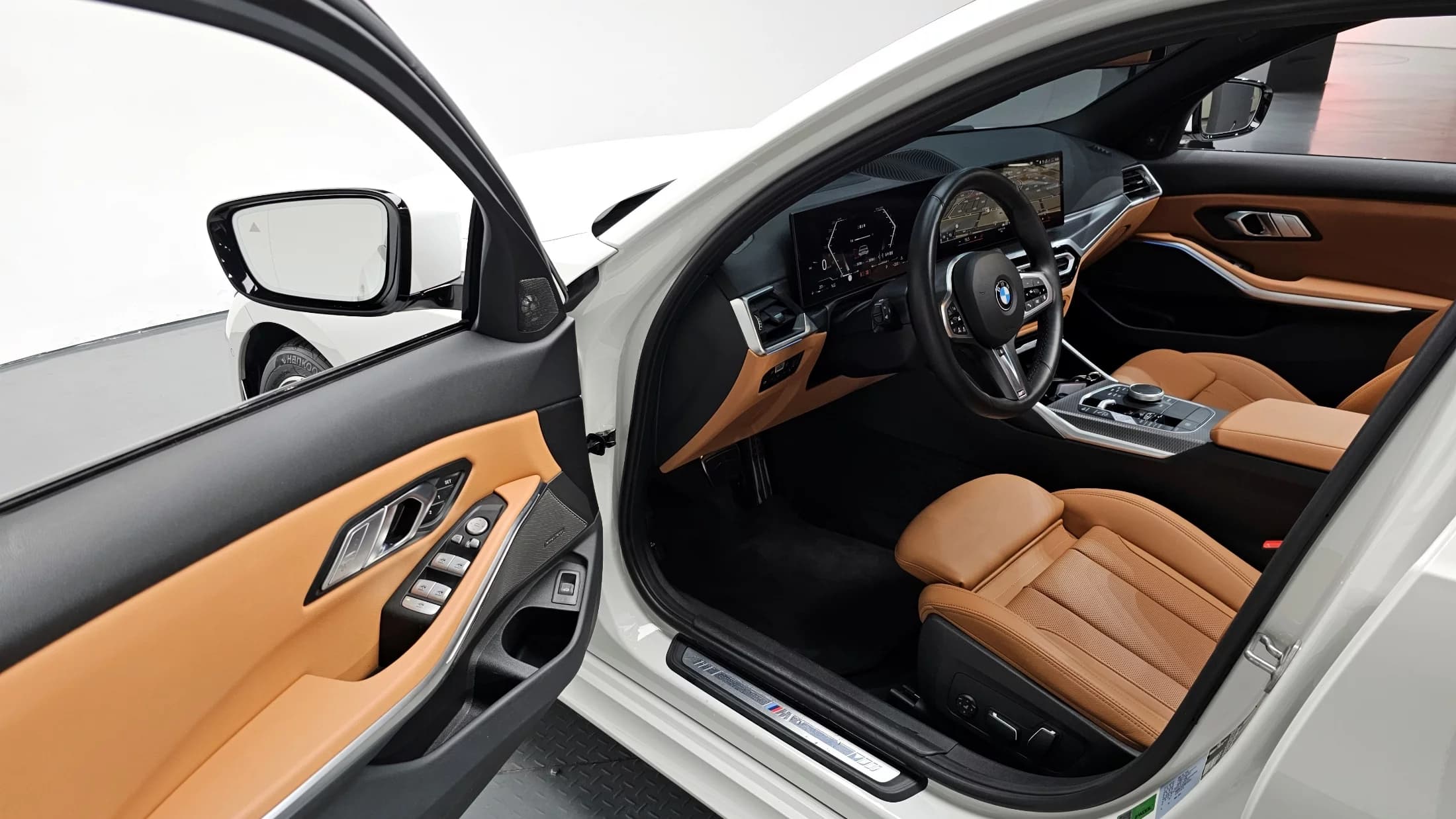 BMW 3-Series 320i M Sport, 2023 г. 26882 км. — фото 11