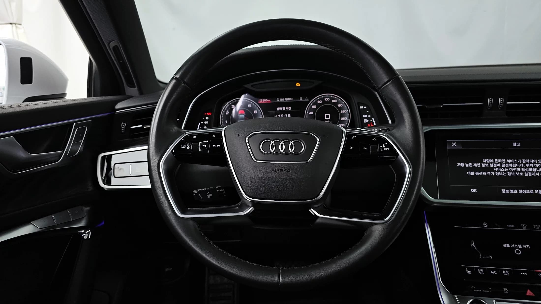 Audi A6 45 TFSI Quattro Premium, 2023 г. 42808 км. — фото 13