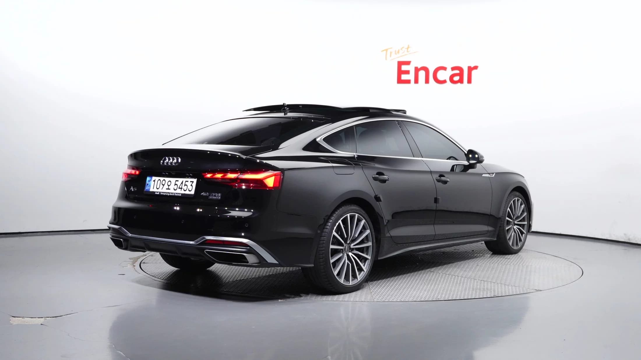 Audi A5 40 TFSI Quattro Premium Sportback, 2023 г. 56501 км. — фото 2