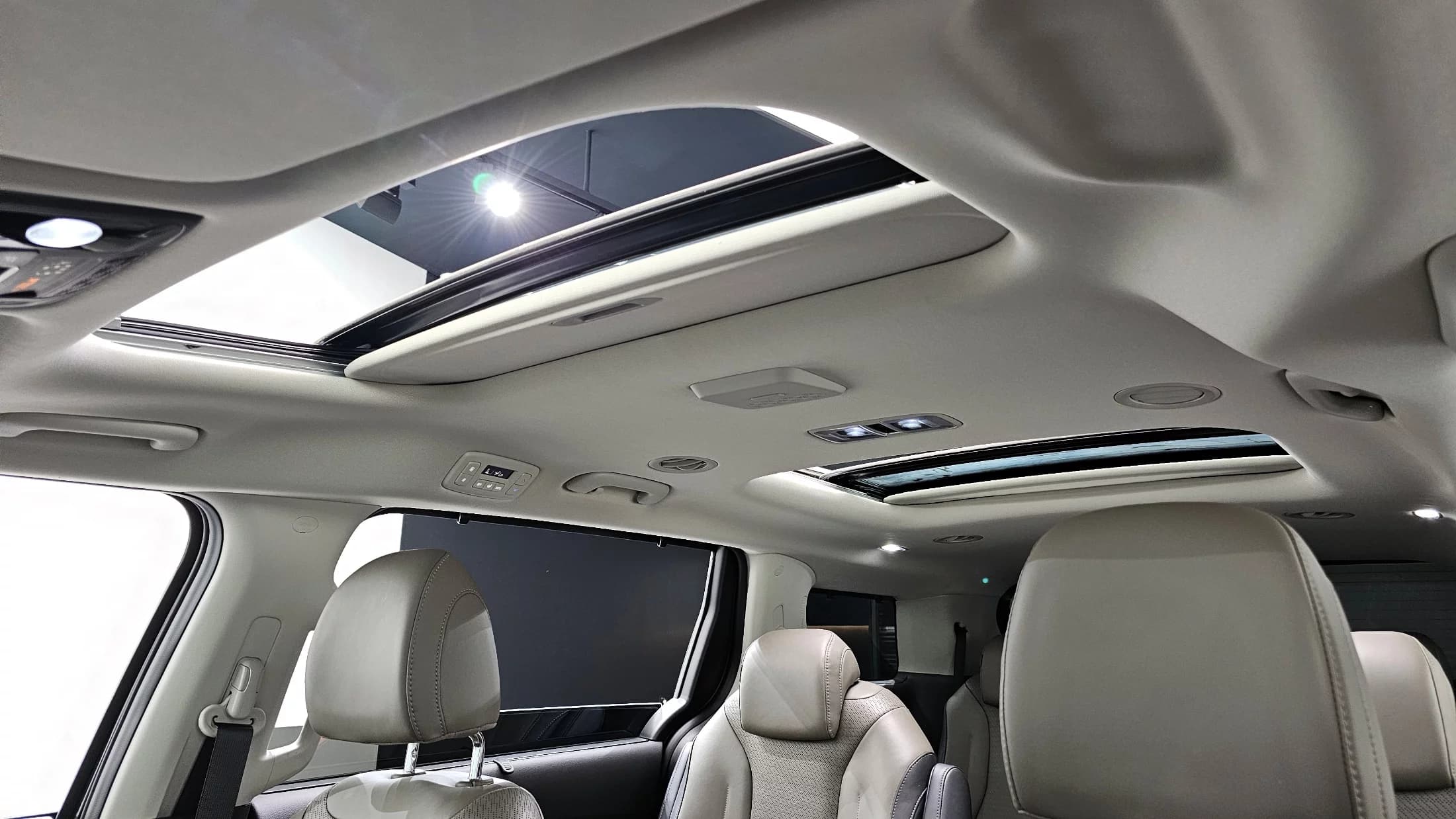 Kia Carnival 9-Seater Gravity, 2024 г. 18760 км. — фото 18
