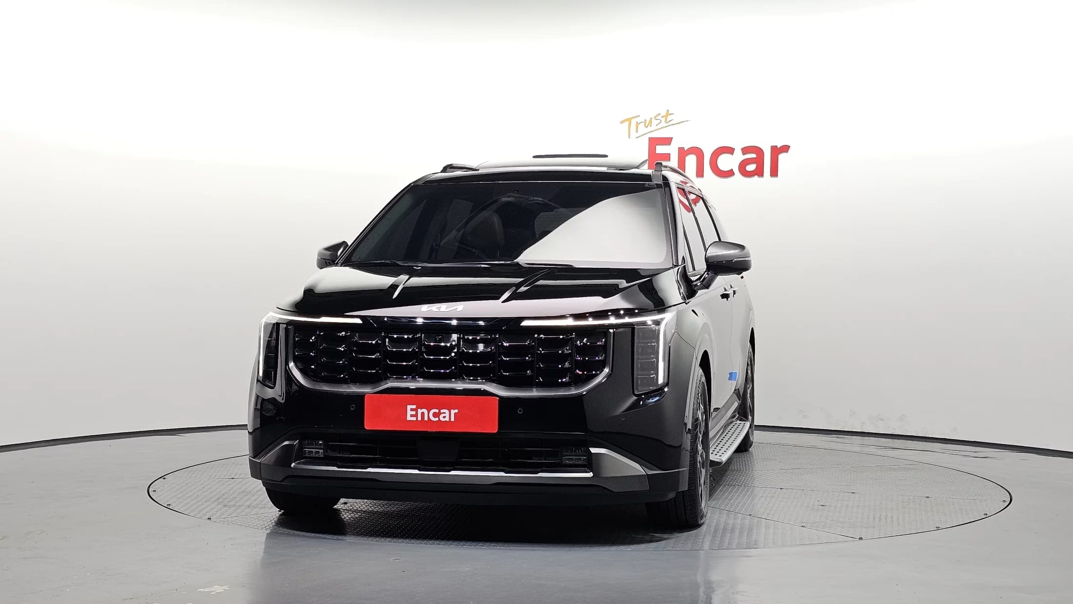 Kia Carnival 9-Seater Gravity, 2024 г. 18760 км. — фото 3