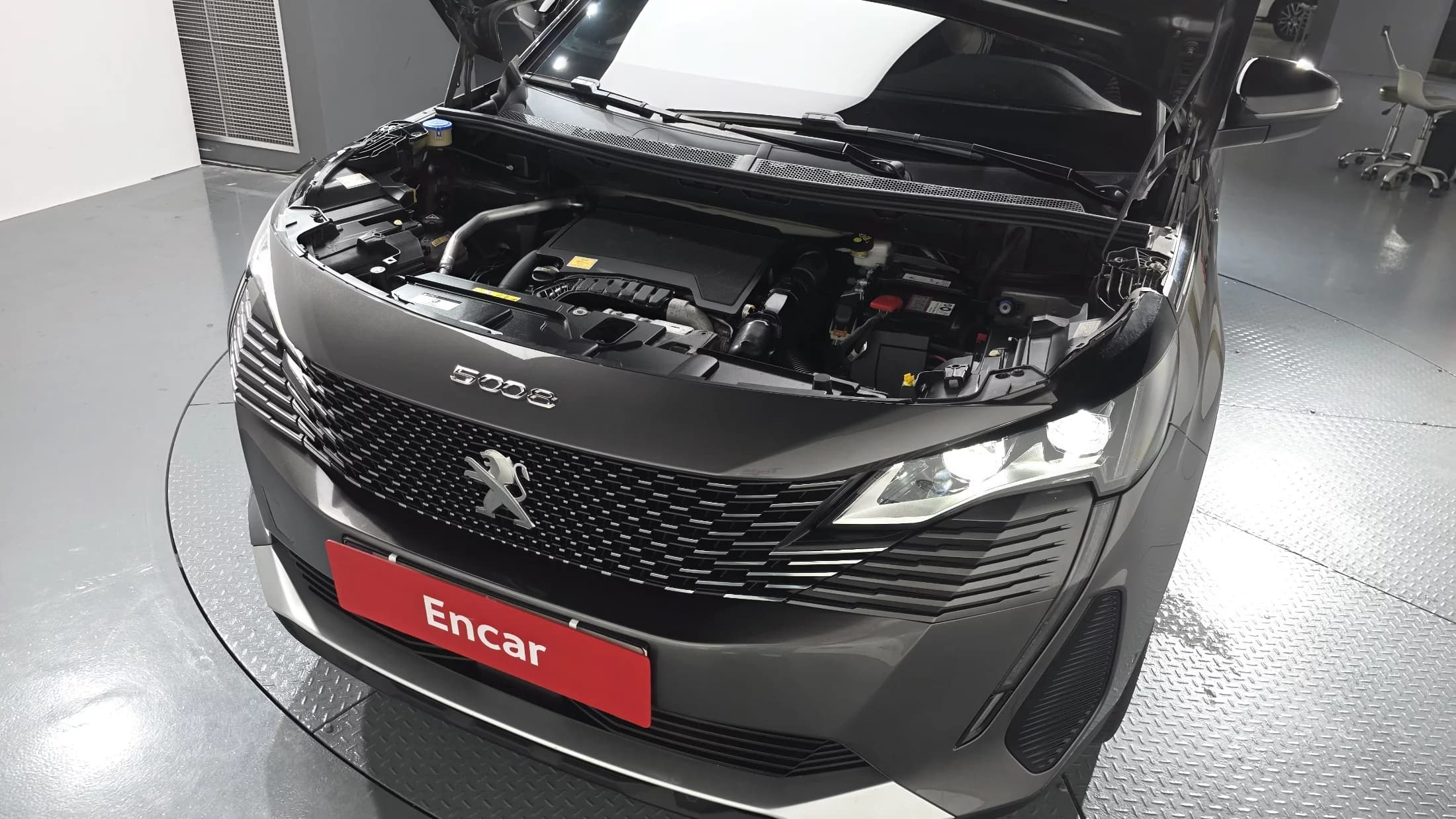 Peugeot 5008 1.2 Pure Tech GT, 2023 г. 44655 км. — фото 6
