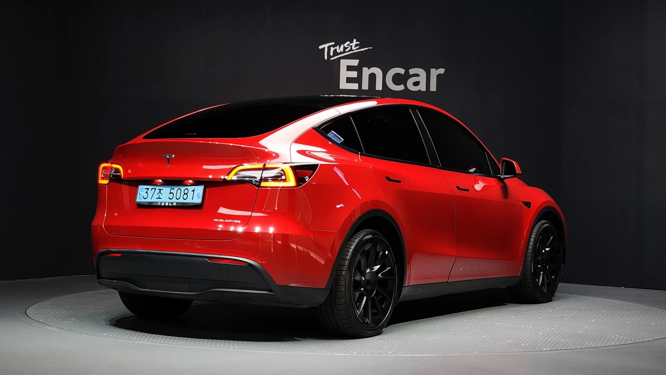 Tesla Model Y Long Range, электромобиль, 2023 г. 61605 км. — фото 2