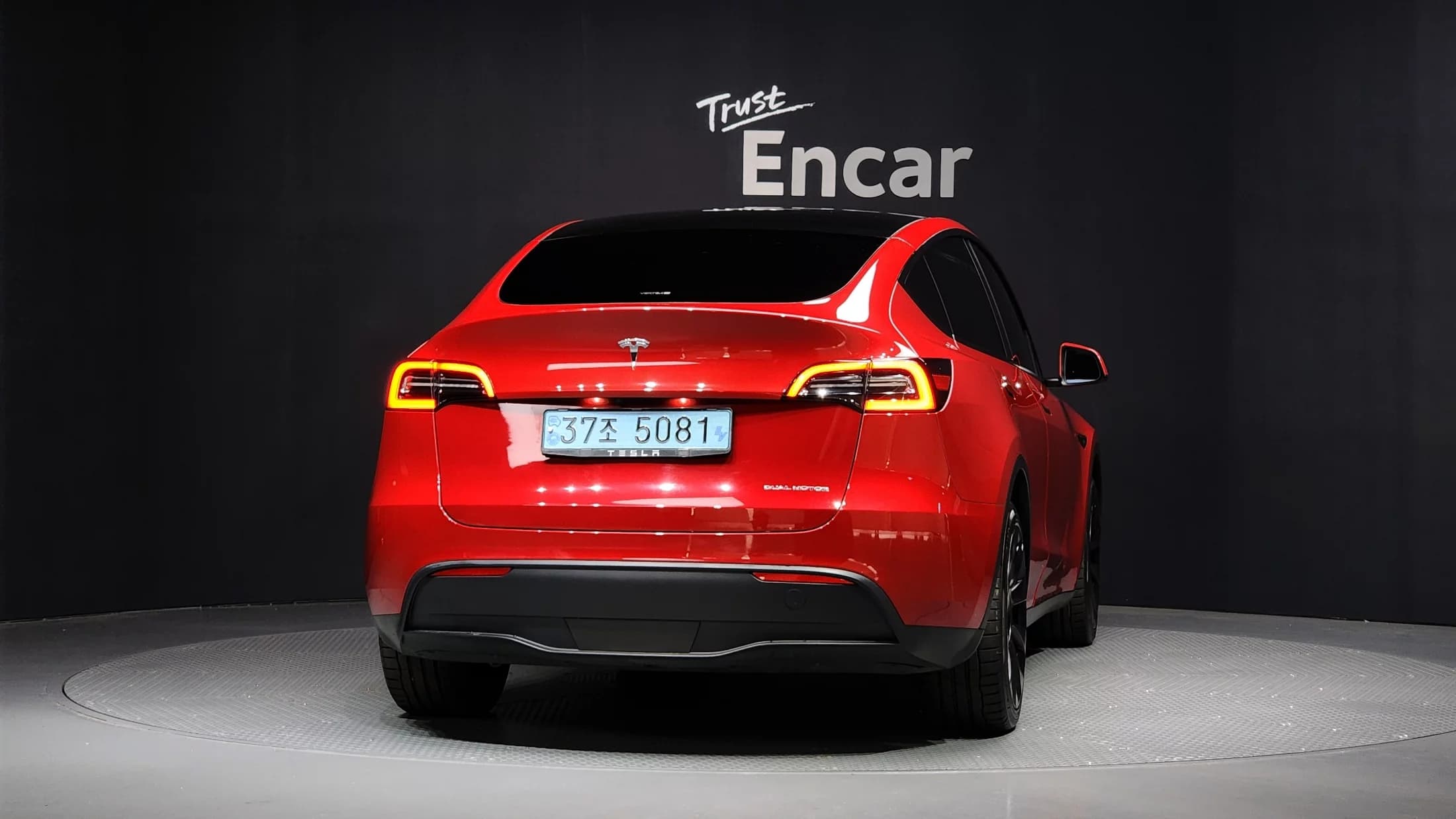 Tesla Model Y Long Range, электромобиль, 2023 г. 61605 км. — фото 4