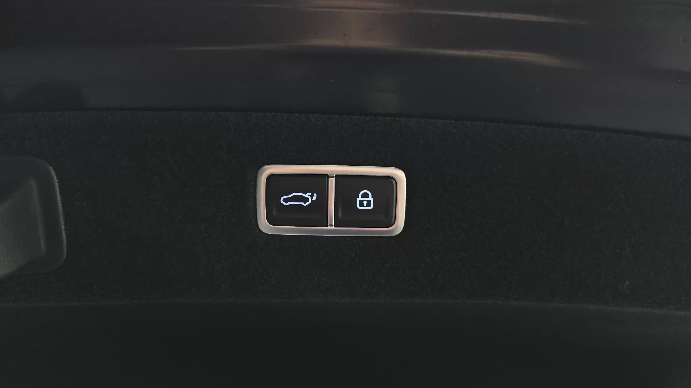 Genesis G90 Gasoline 3.5 Turbo AWD, 2022 г. 79641 км. — фото 20