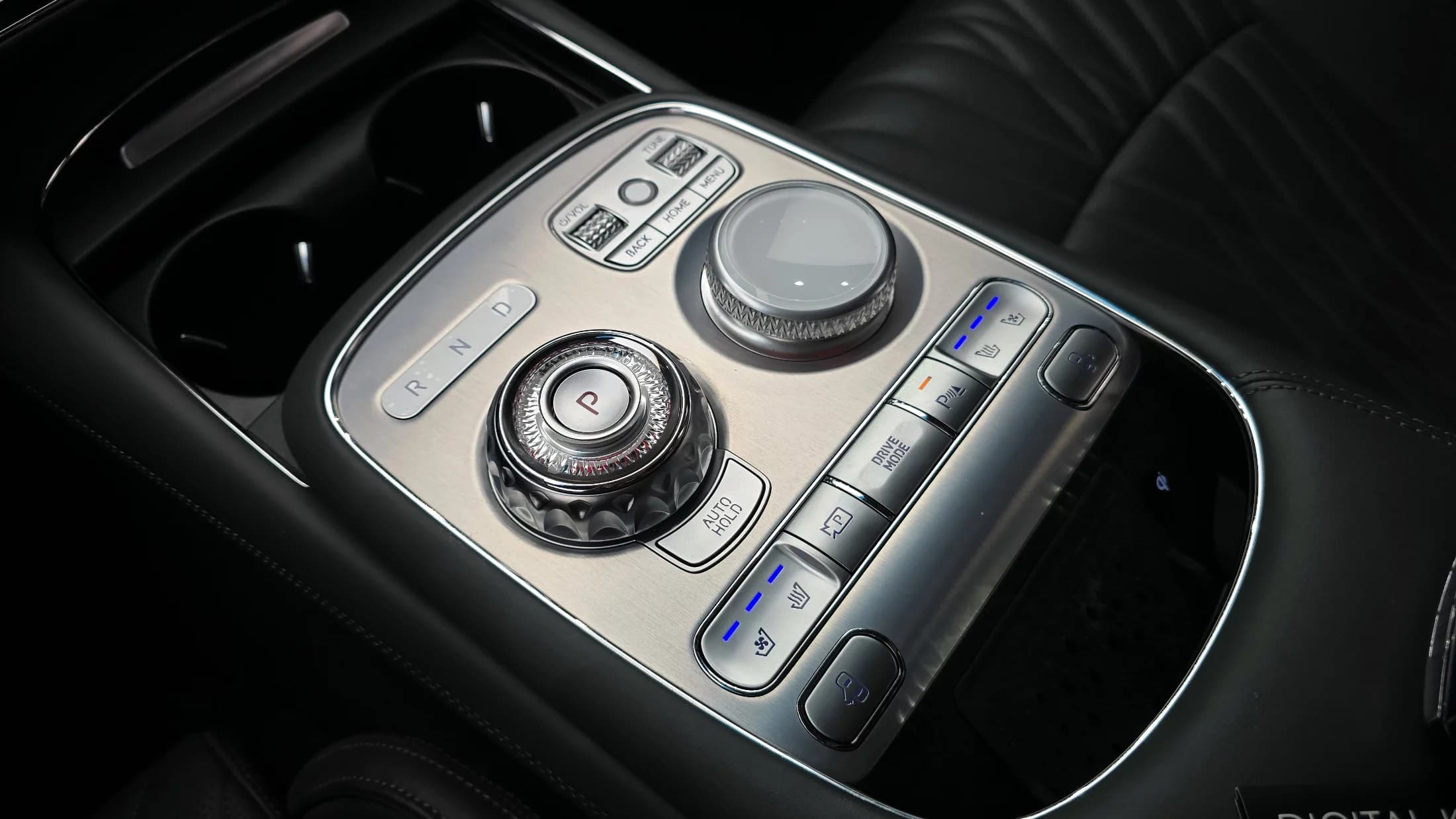 Genesis G90 Gasoline 3.5 Turbo AWD, 2022 г. 79641 км. — фото 9