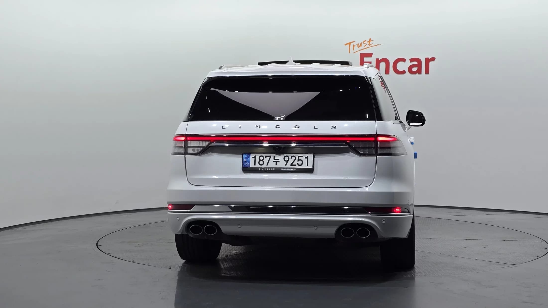 Lincoln AVIATOR 3.0 Black Label AWD, 2022 г. 92597 км. — фото 4