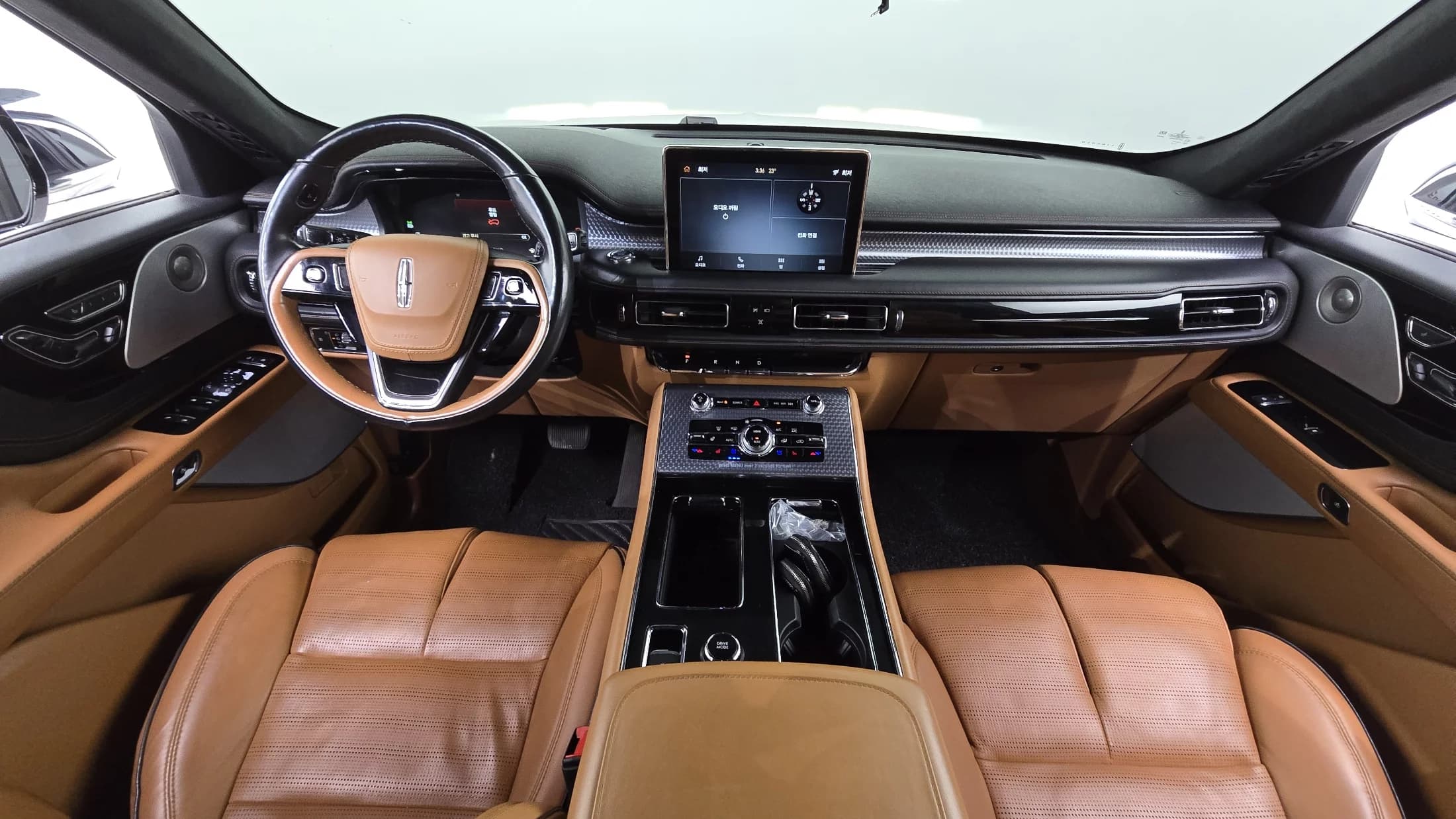 Lincoln AVIATOR 3.0 Black Label AWD, 2022 г. 92597 км. — фото 7