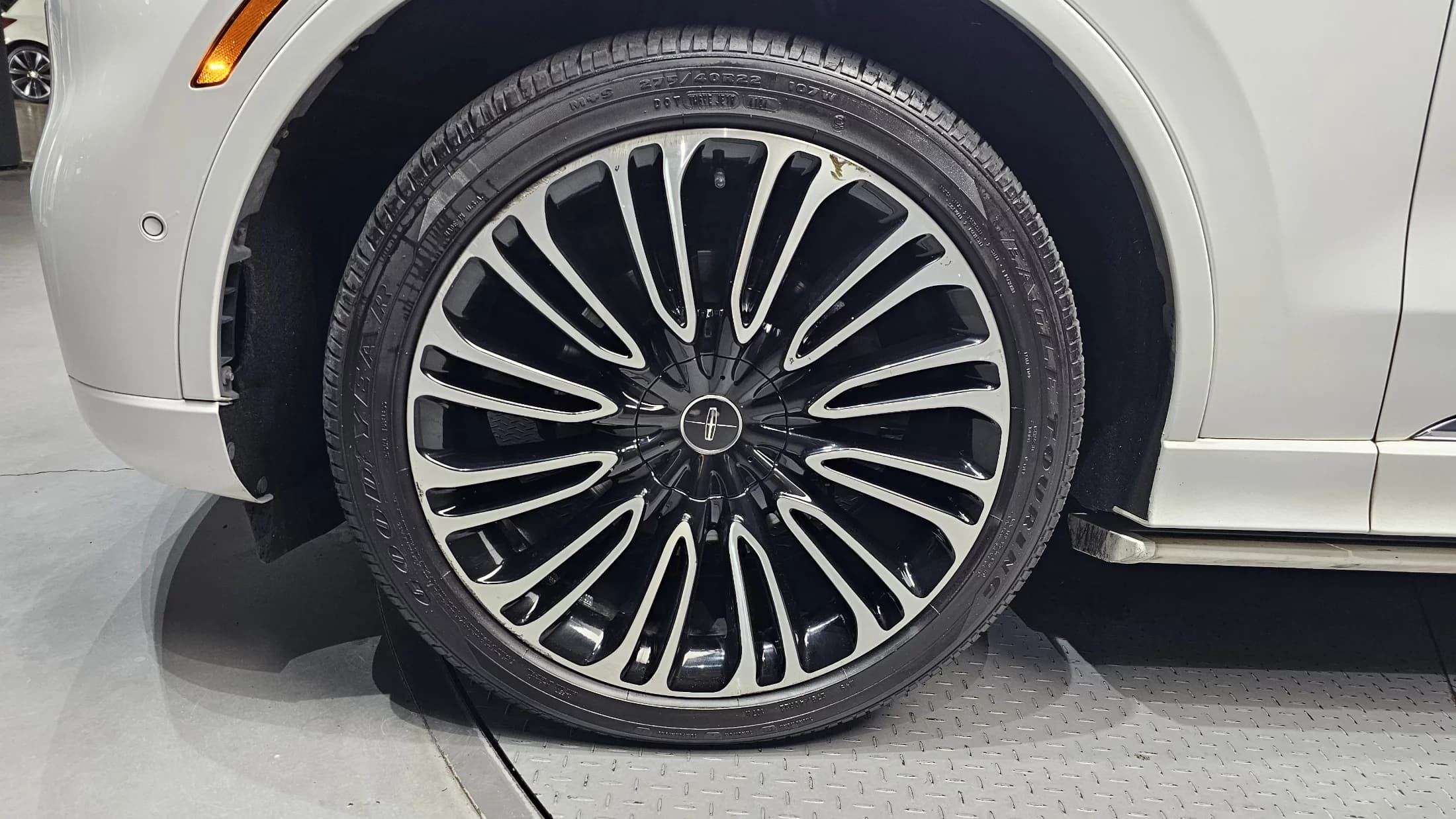 Lincoln AVIATOR 3.0 Reserve  AWD, 2021 г. 85373 км. — фото 5