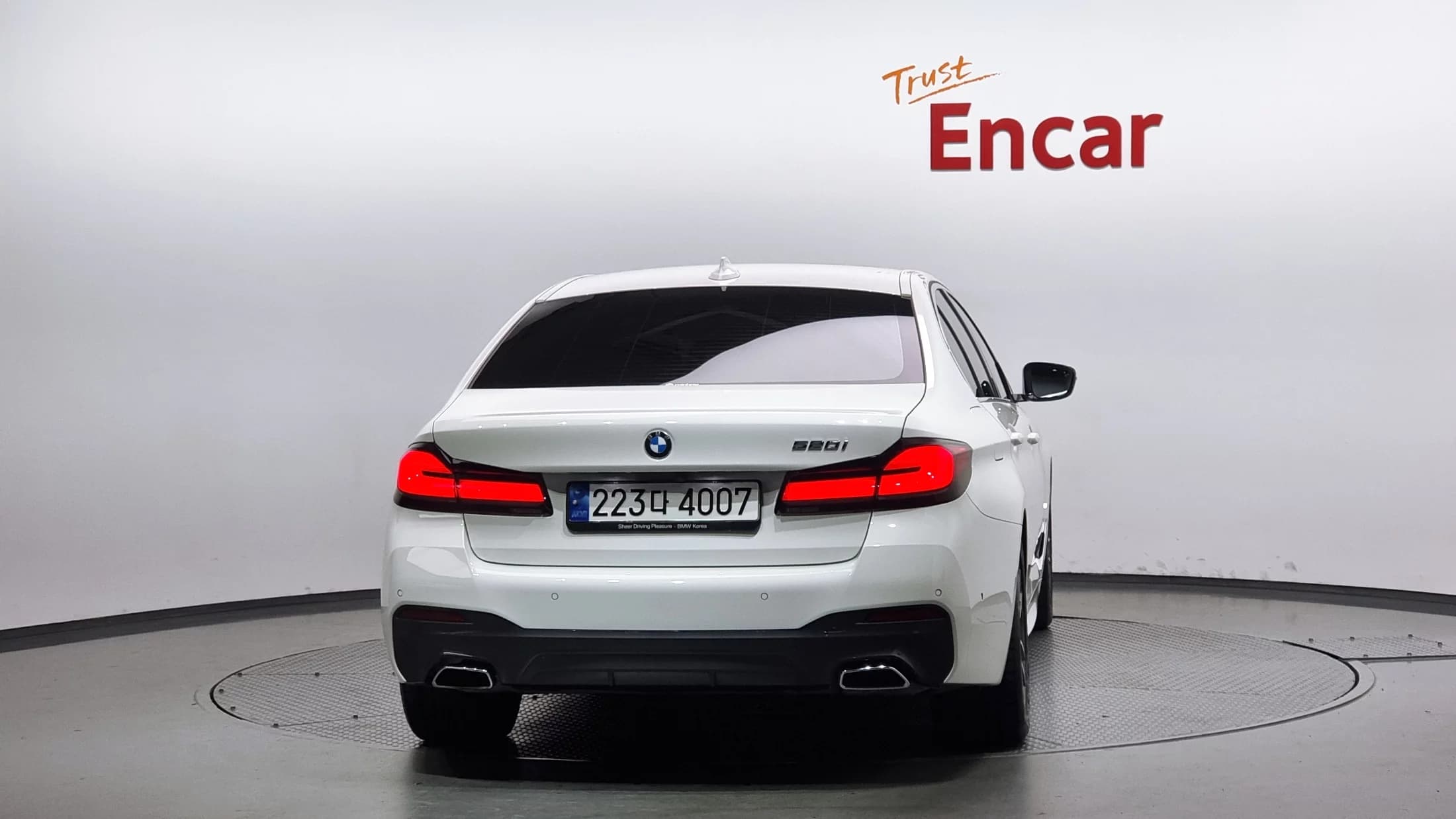 BMW 5-Series 520i M Sport, 2022 г. 41839 км. — фото 4