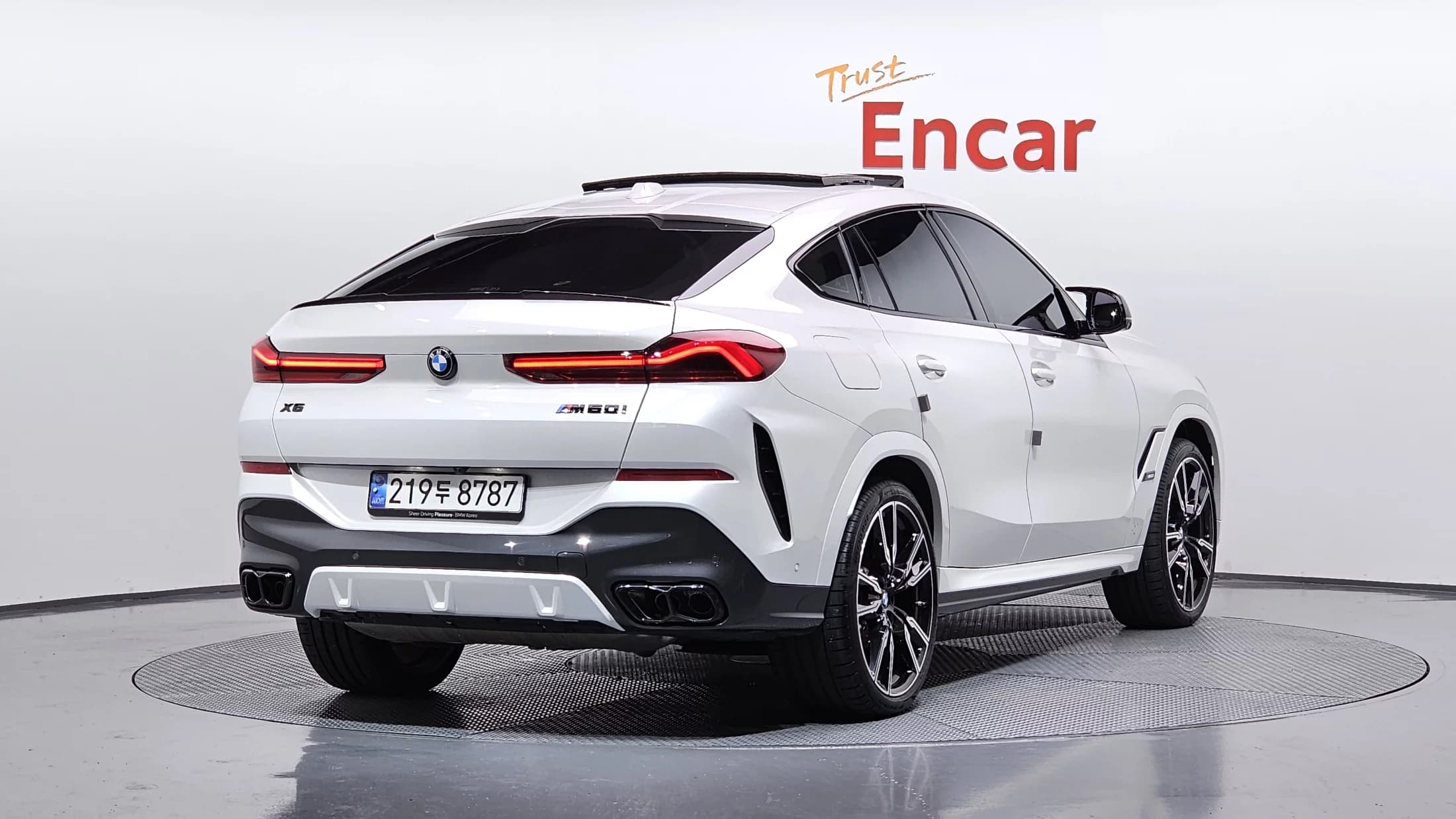 BMW X6 M60i, 2024 г. 7044 км. — фото 2