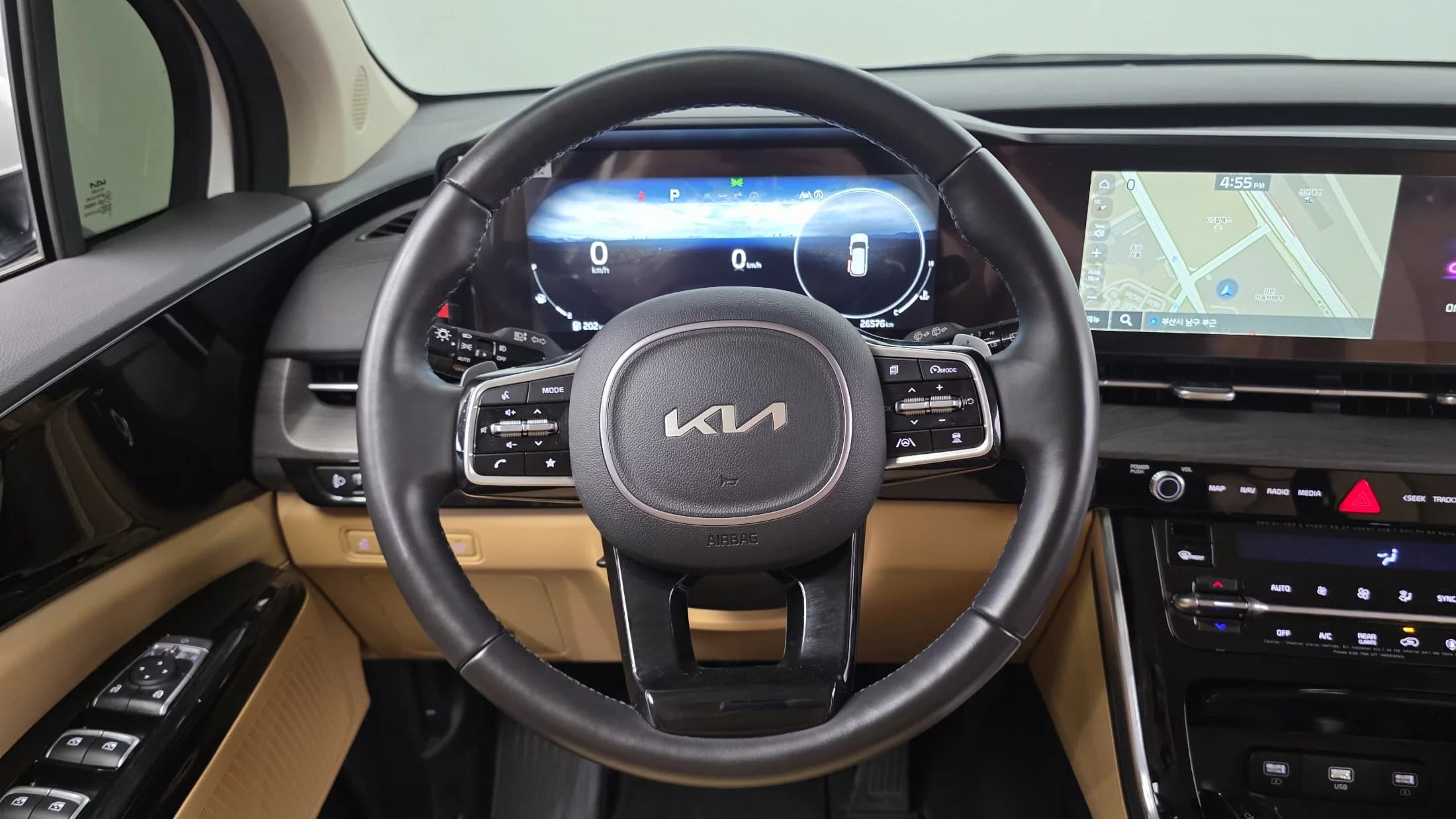 Kia Carnival 9-Seater Noblesse, 2023 г. 26610 км. — фото 13
