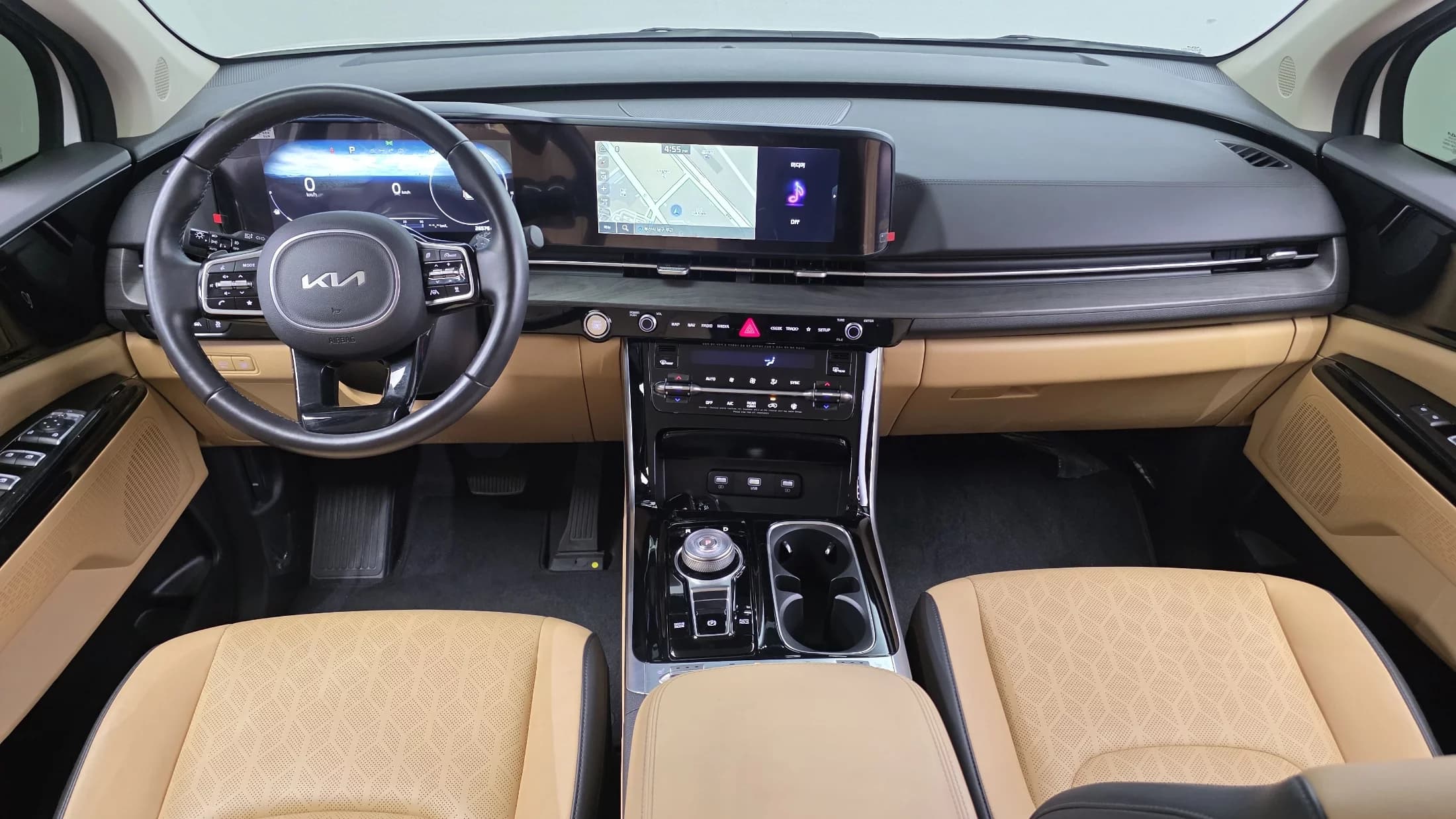 Kia Carnival 9-Seater Noblesse, 2023 г. 26610 км. — фото 7