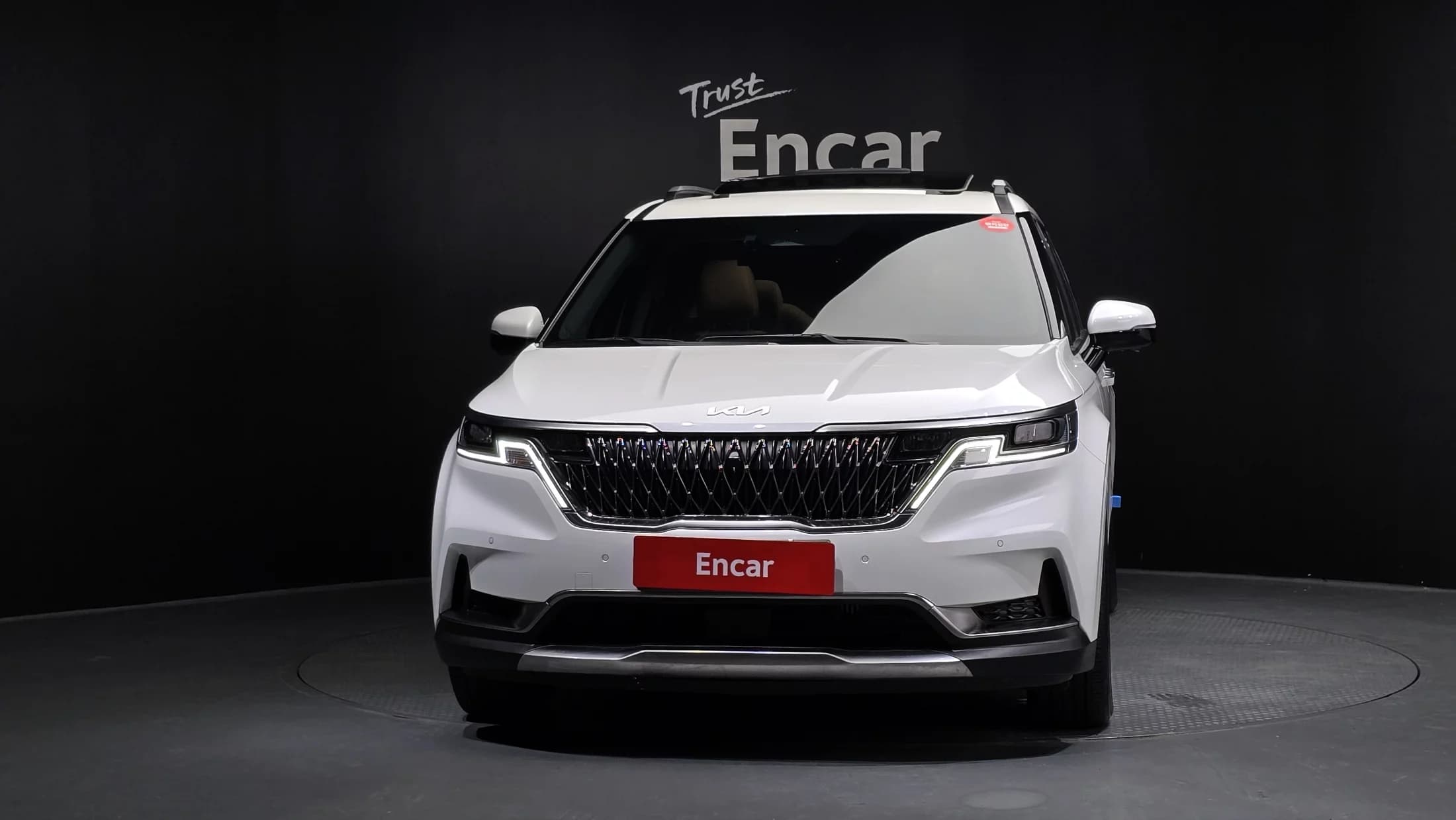 Kia Carnival 9-Seater Noblesse, 2023 г. 29835 км. — фото 3