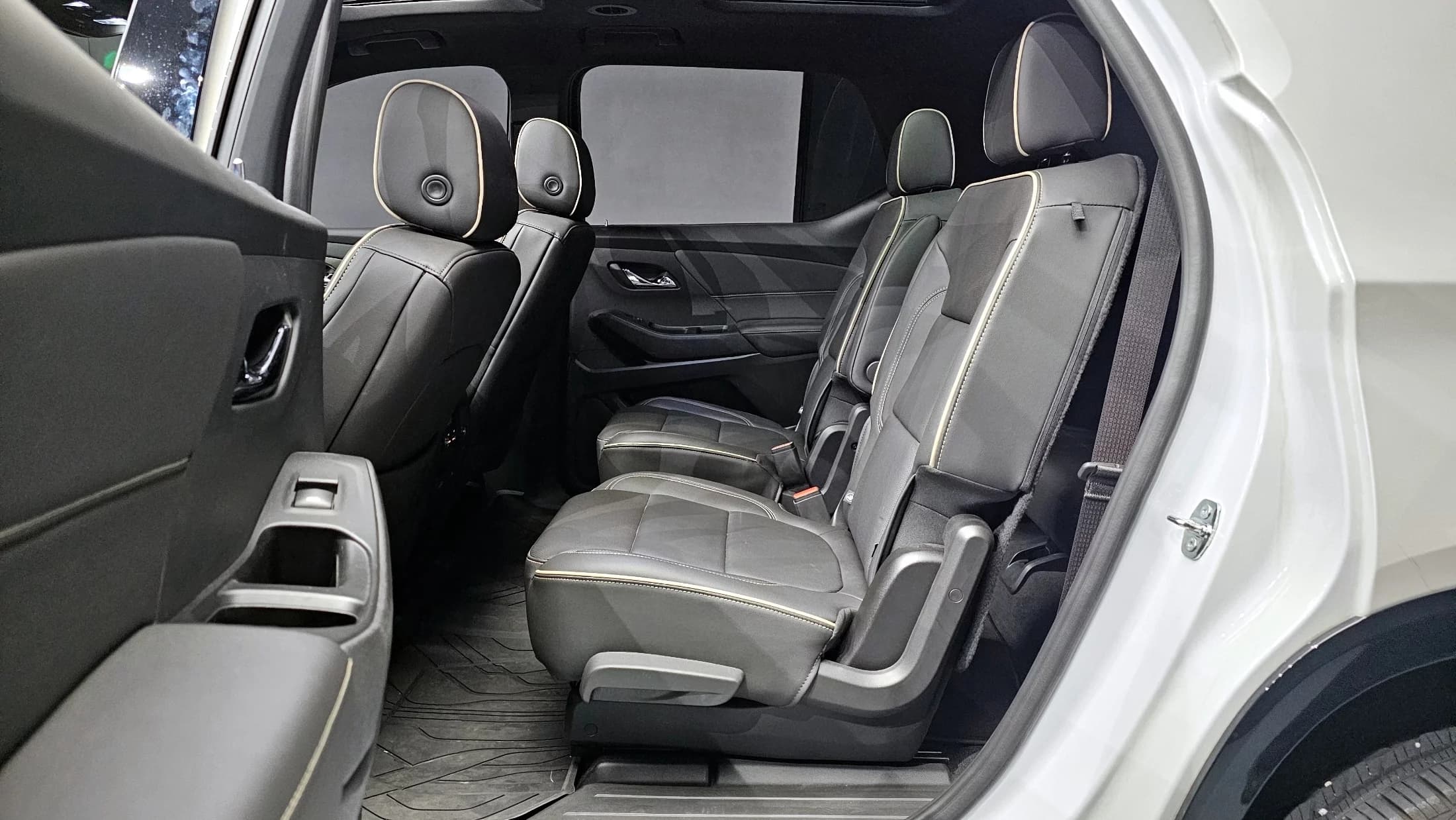 Daewoo Traverse 3.6 AWD Redline, 2022 г. 43082 км. — фото 12