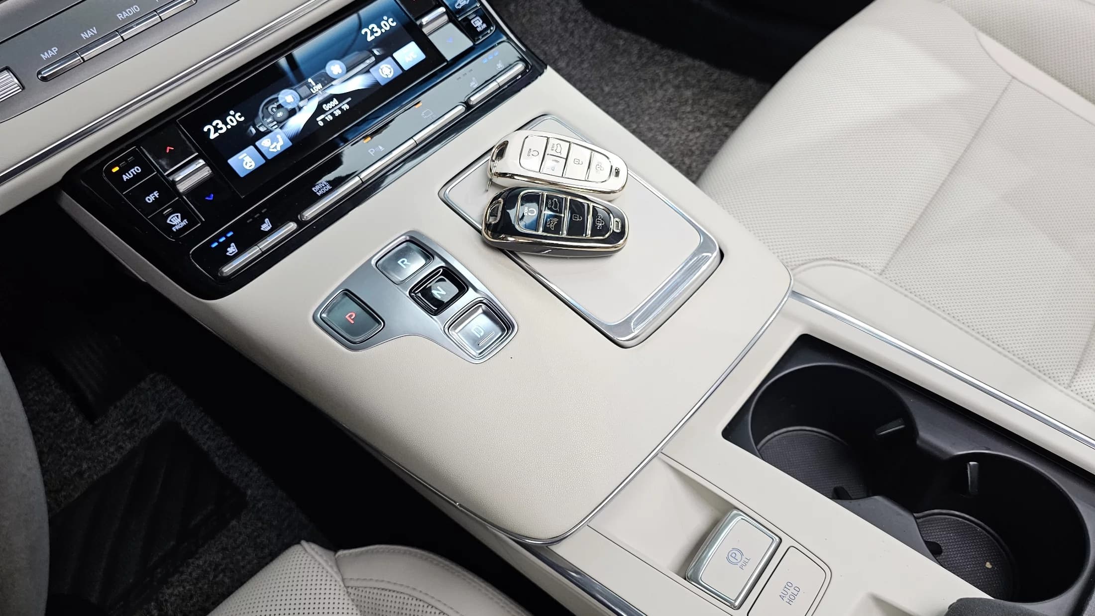 Hyundai Grandeur 3.3 Le Blanc, 2021 г. 44200 км. — фото 9
