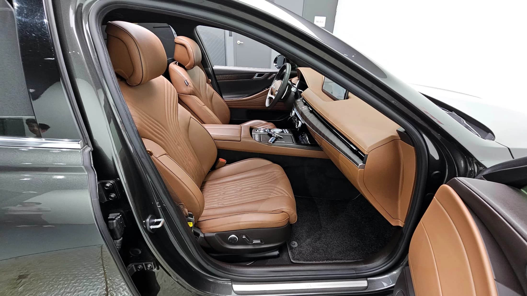 Genesis G80 Gasoline 2.5 Turbo AWD, 2022 г. 122491 км. — фото 12