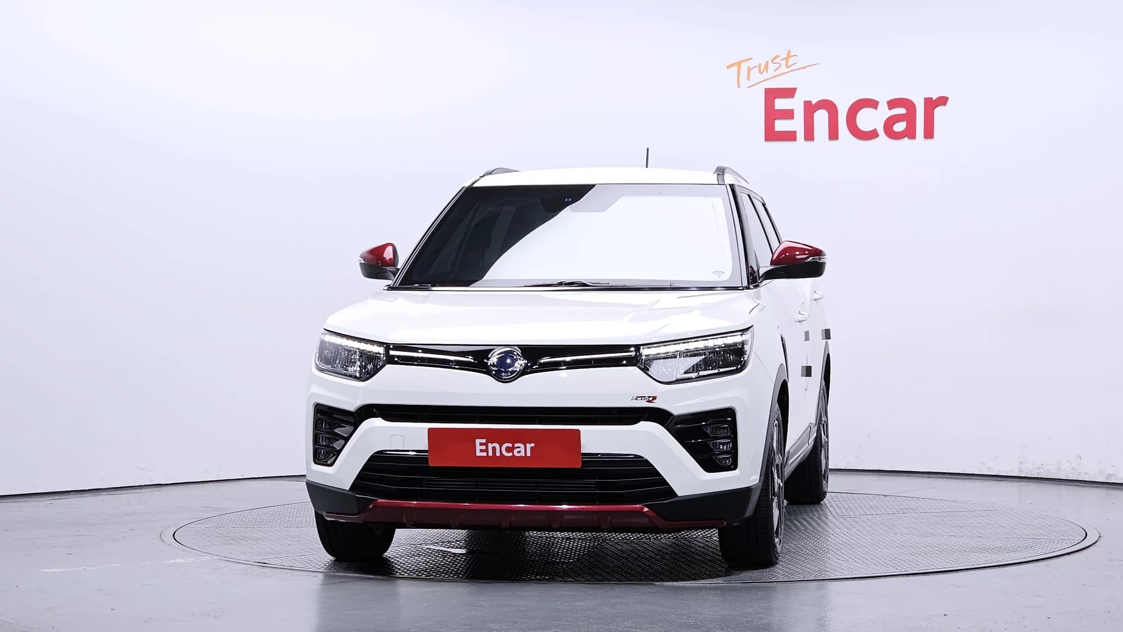 SsangYong TIBOLI Gasoline 1.5 2WD R-PLUS White, 2021 г. 63689 км. — фото 3