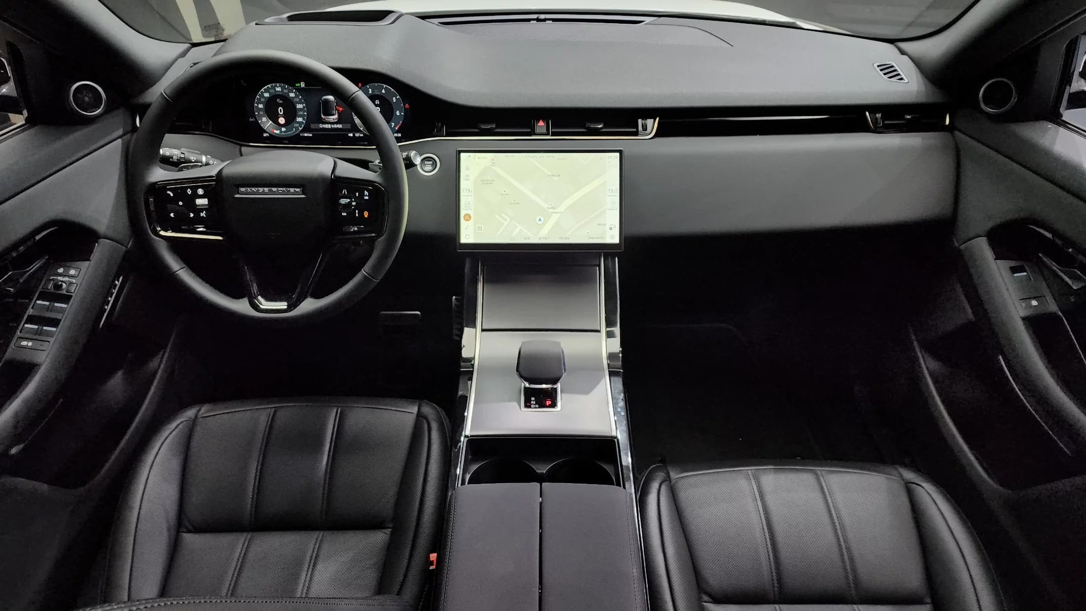 Land Rover RANGE ROVER EVOQUE P250 Dynamic SE, 2024 г. 730 км. — фото 7