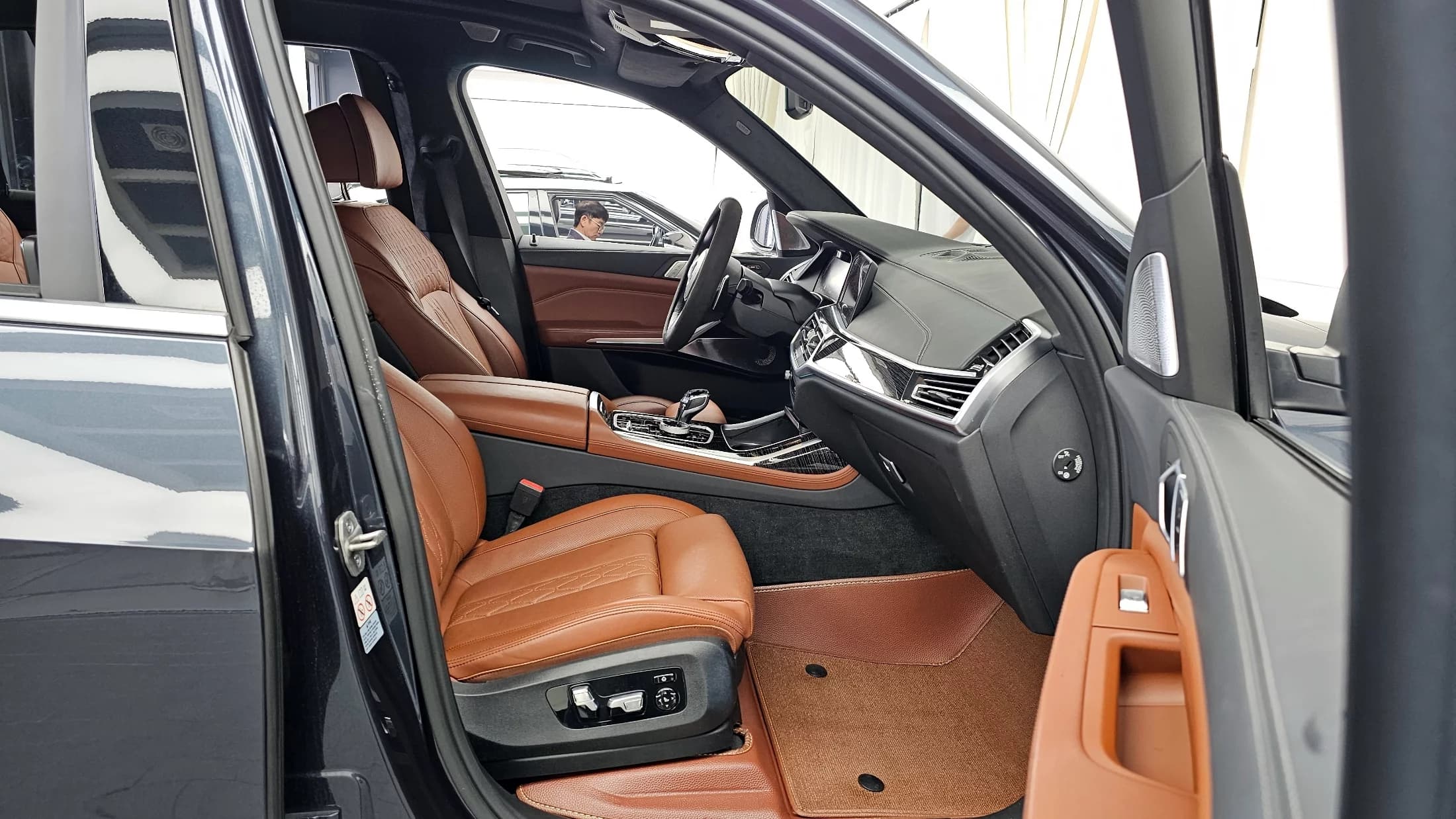 BMW X7 xDrive 40i M Sport 7STR, 2022 г. 42315 км. — фото 11