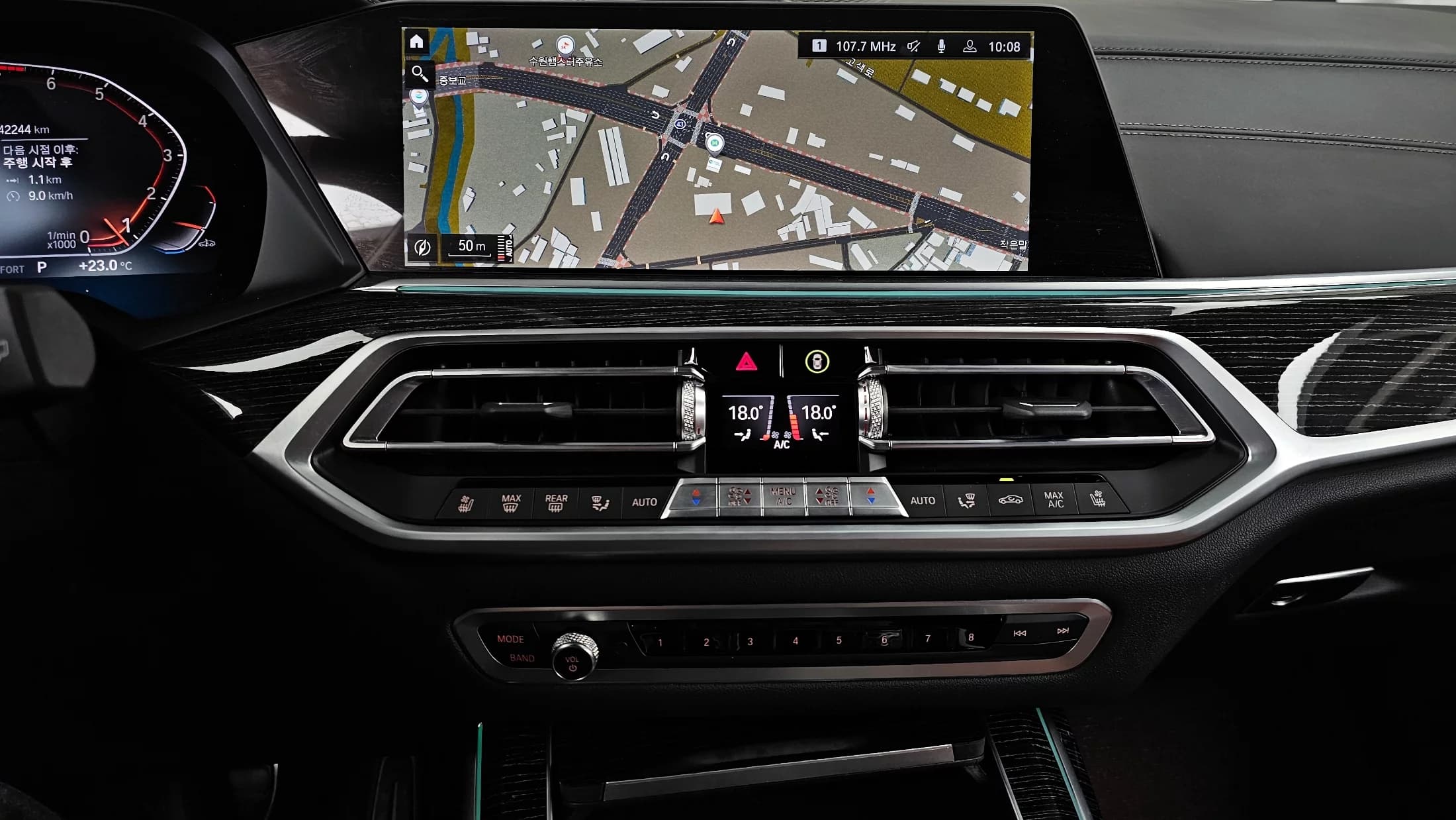 BMW X7 xDrive 40i M Sport 7STR, 2022 г. 42315 км. — фото 14
