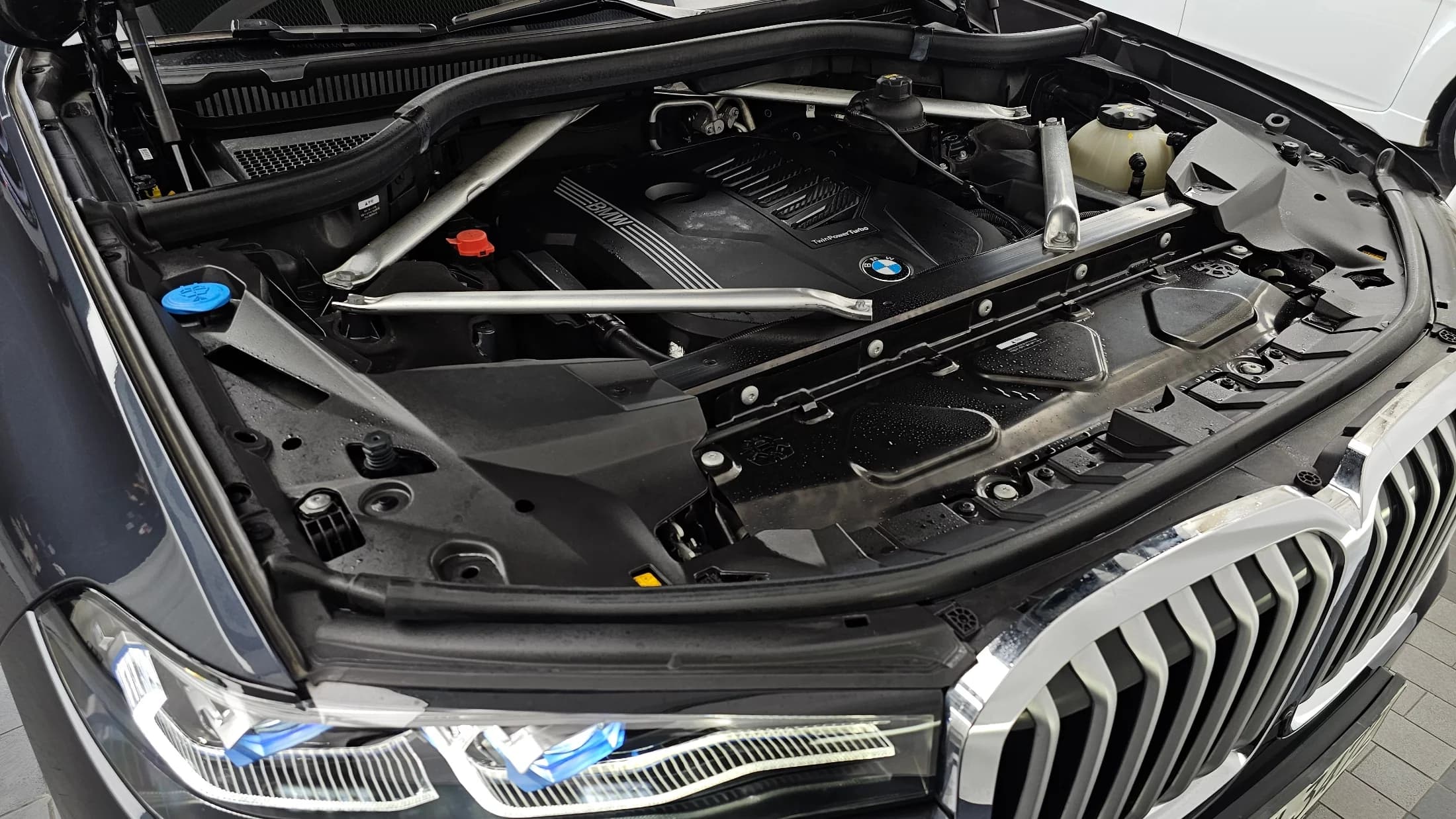 BMW X7 xDrive 40i M Sport 7STR, 2022 г. 42315 км. — фото 6