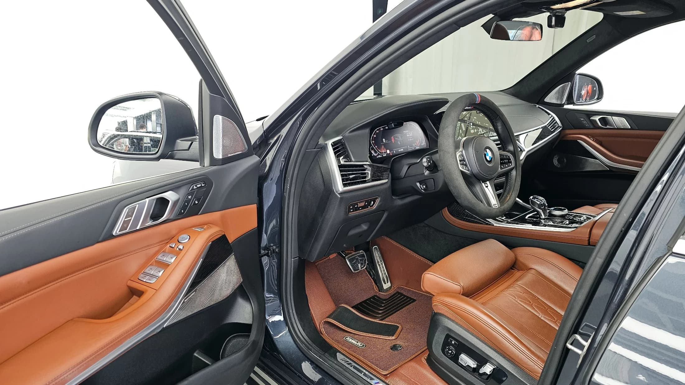 BMW X7 xDrive 40i M Sport 7STR, 2022 г. 42315 км. — фото 10