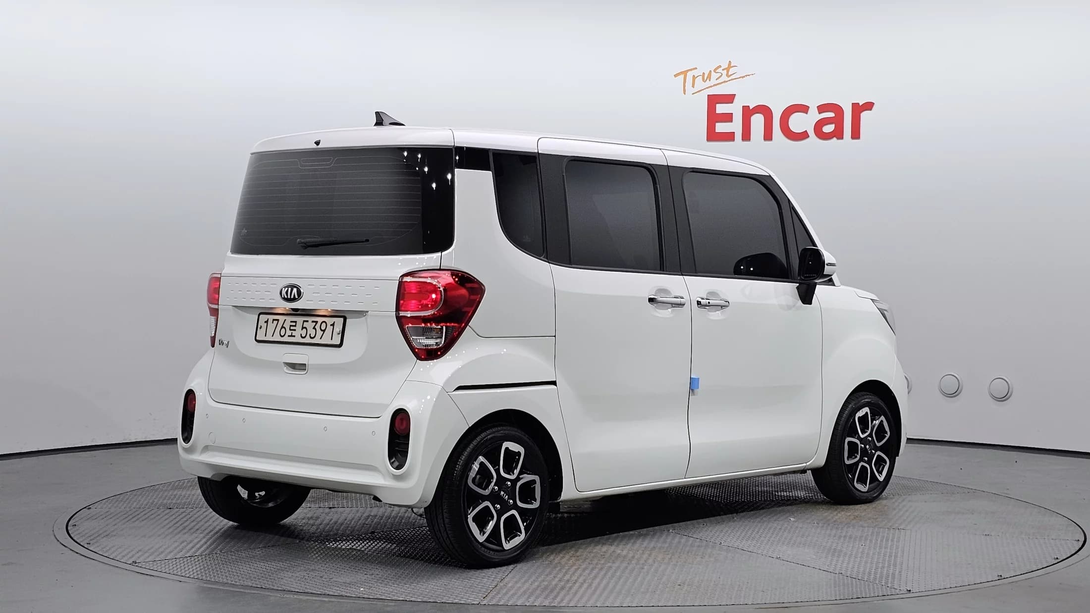 Kia RAY Signature, 2021 г. 30120 км. — фото 2