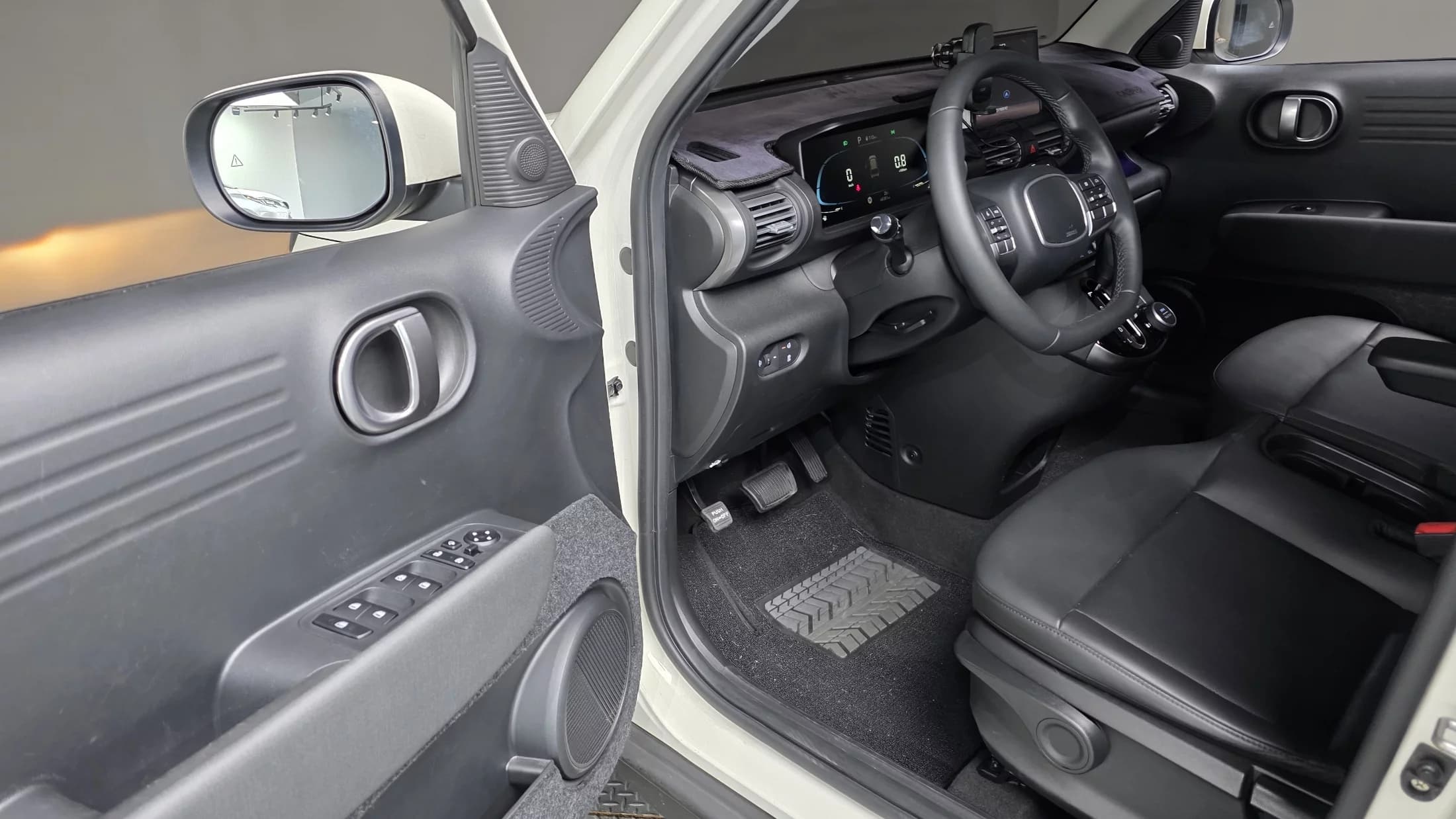 Hyundai Casper Turbo Inspiration, 2023 г. 68480 км. — фото 11