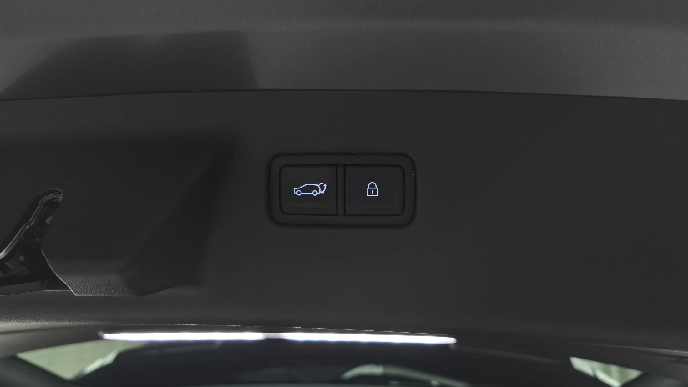 Hyundai Santa Fe HEV 1.6 2WD Calligraphy, гибрид, 2024 г. 20169 км. — фото 20