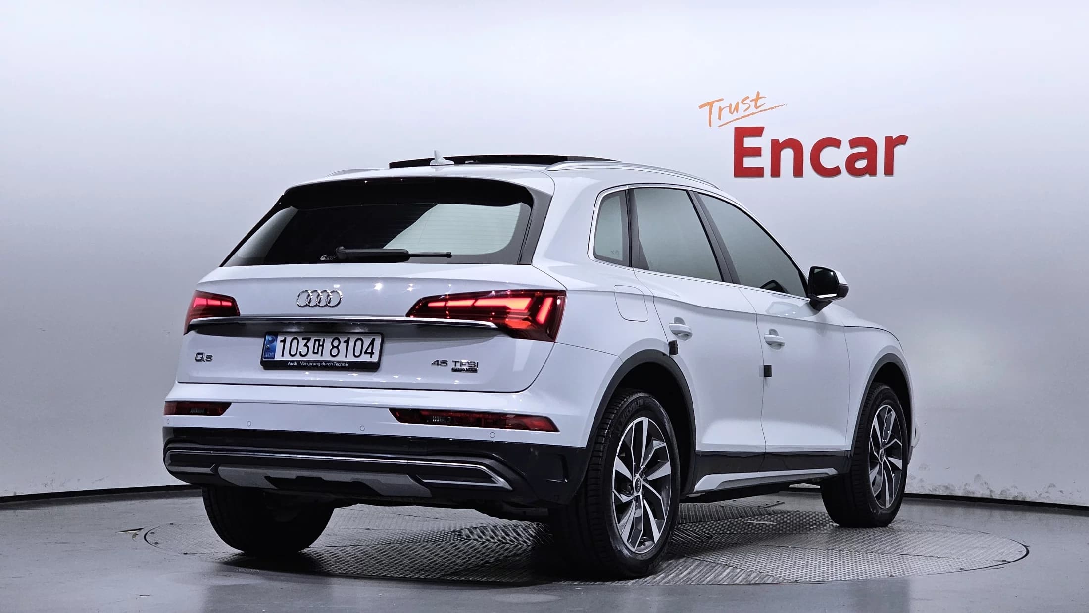 Audi Q5 45 TFSI Quattro, 2023 г. 13489 км. — фото 2