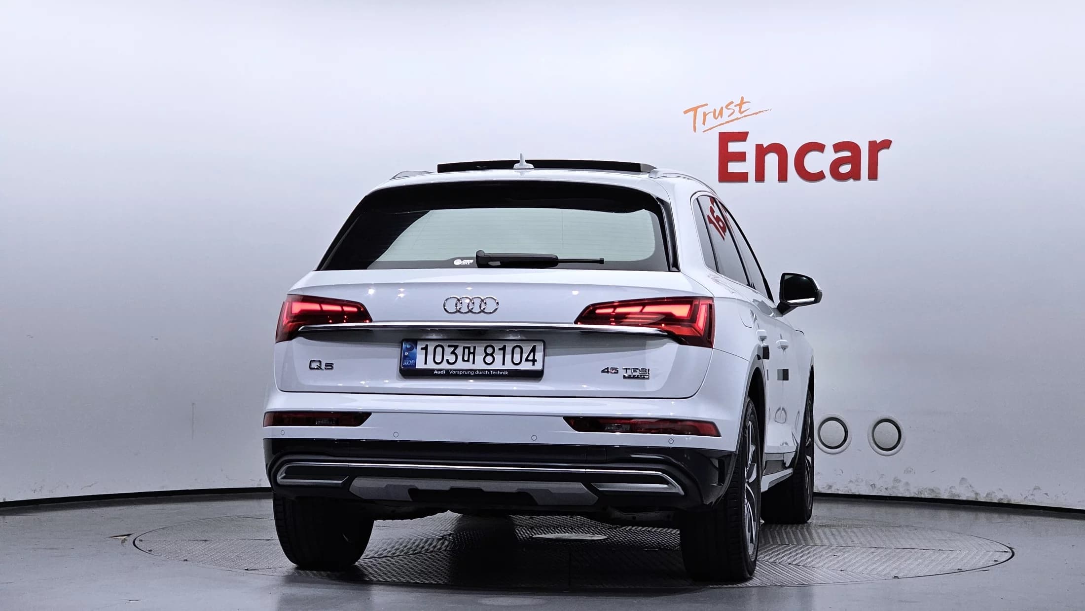 Audi Q5 45 TFSI Quattro, 2023 г. 13489 км. — фото 4