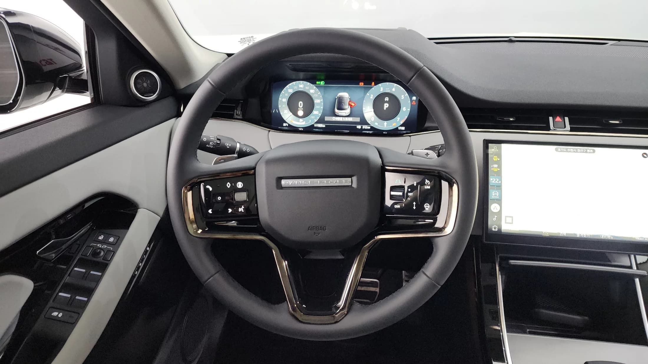 Land Rover RANGE ROVER EVOQUE P250 Dynamic SE, 2025 г. 2015 км. — фото 13