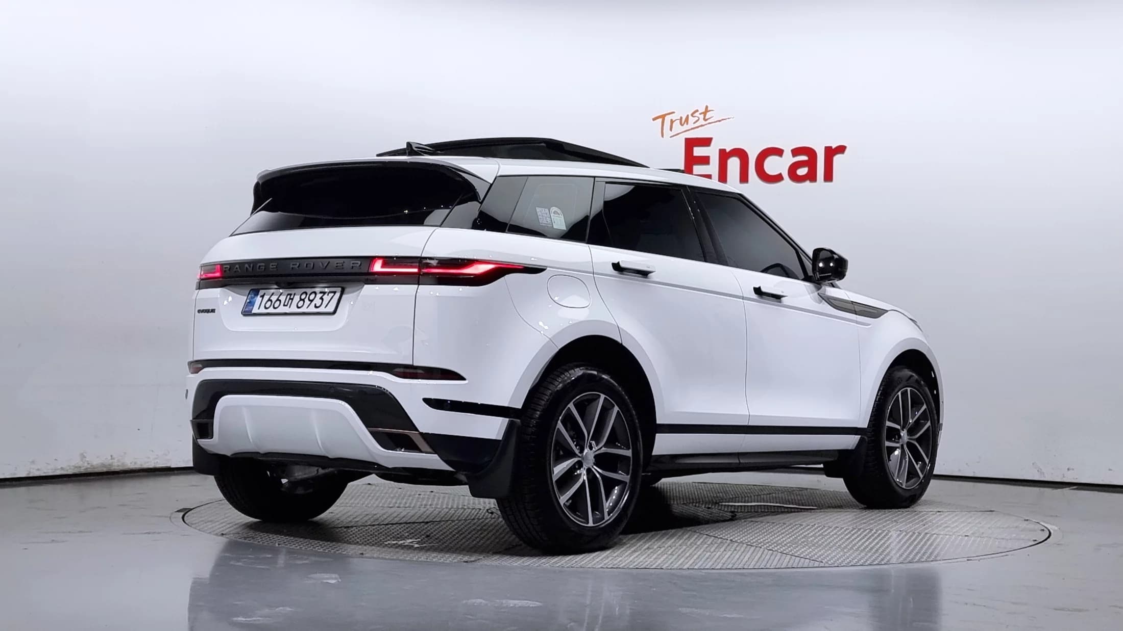 Land Rover RANGE ROVER EVOQUE P250 Dynamic SE, 2025 г. 1037 км. — фото 2