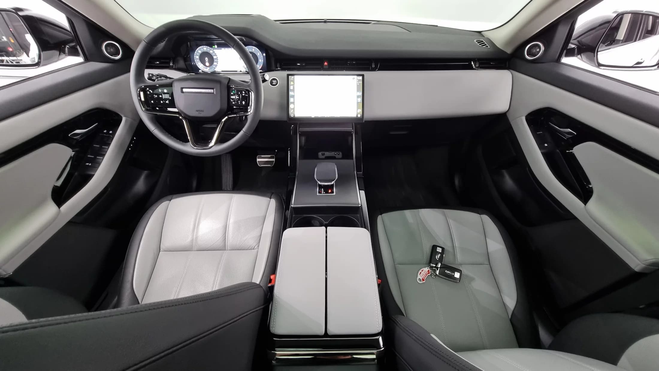 Land Rover RANGE ROVER EVOQUE P250 Dynamic SE, 2025 г. 1037 км. — фото 7