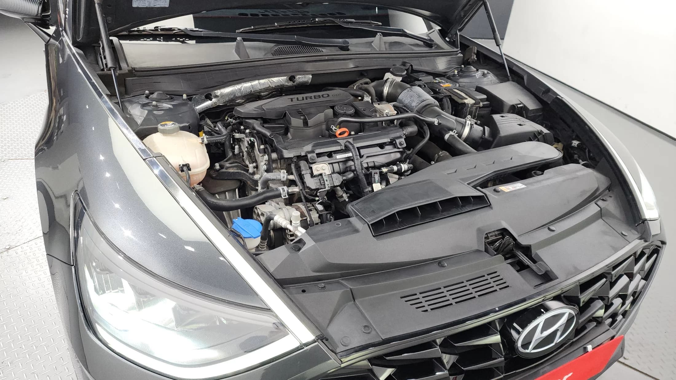 Hyundai Sonata 1.6 Turbo Premium Family, 2021 г. 54835 км. — фото 6