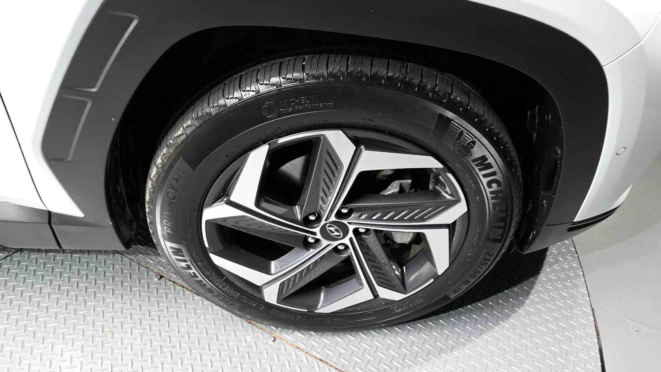 Hyundai Tucson Diesel 2.0 2WD Inspiration, 2023 г. 52180 км. — фото 5