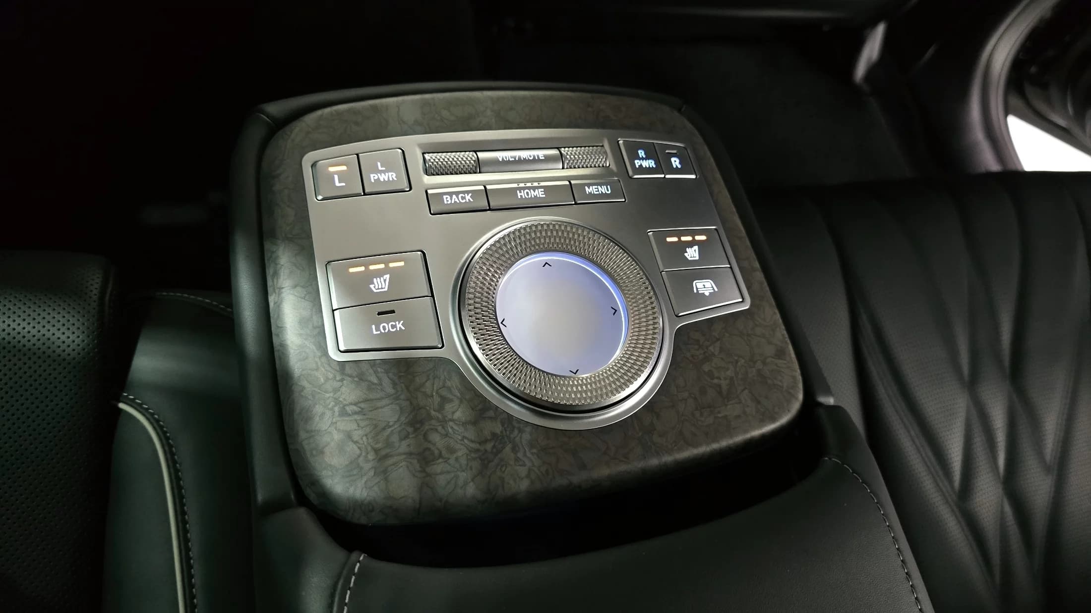 Genesis Electrified G80 e-AWD, электромобиль, 2022 г. 29628 км. — фото 19