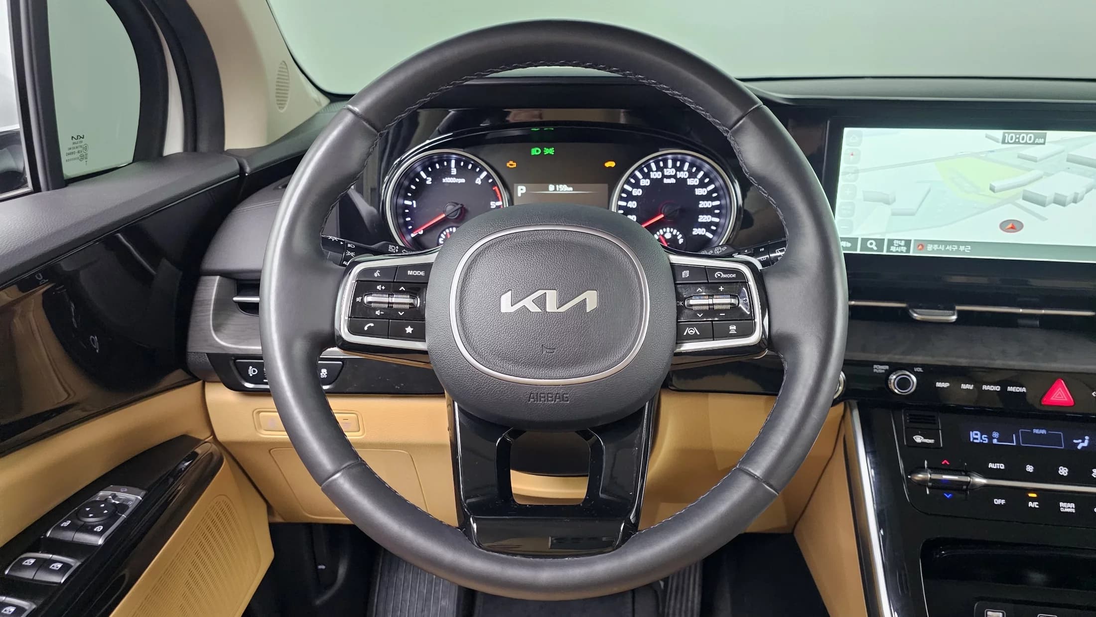 Kia Carnival 9-Seater Noblesse, 2023 г. 48026 км. — фото 13