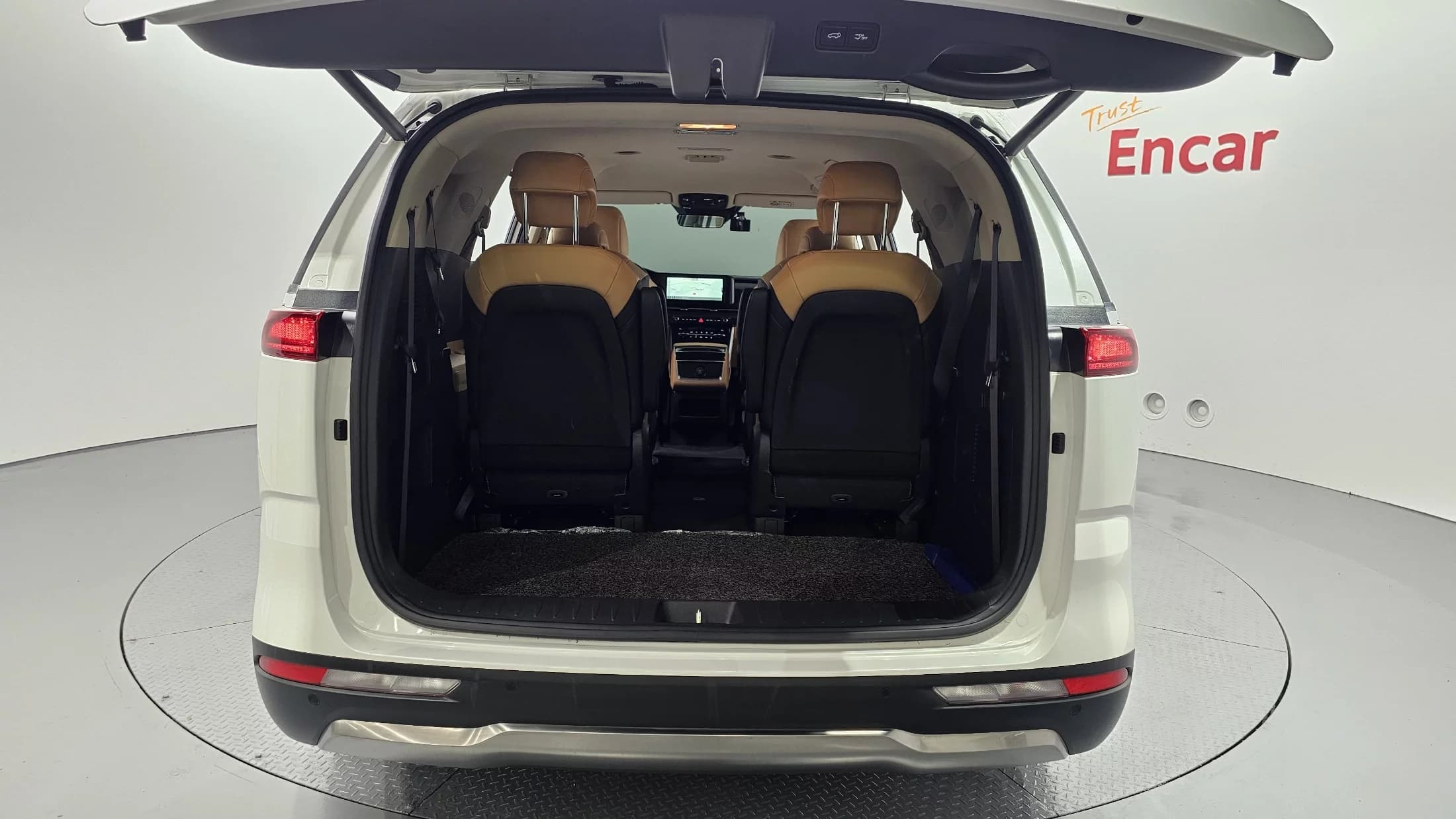 Kia Carnival 9-Seater Noblesse, 2023 г. 48026 км. — фото 20