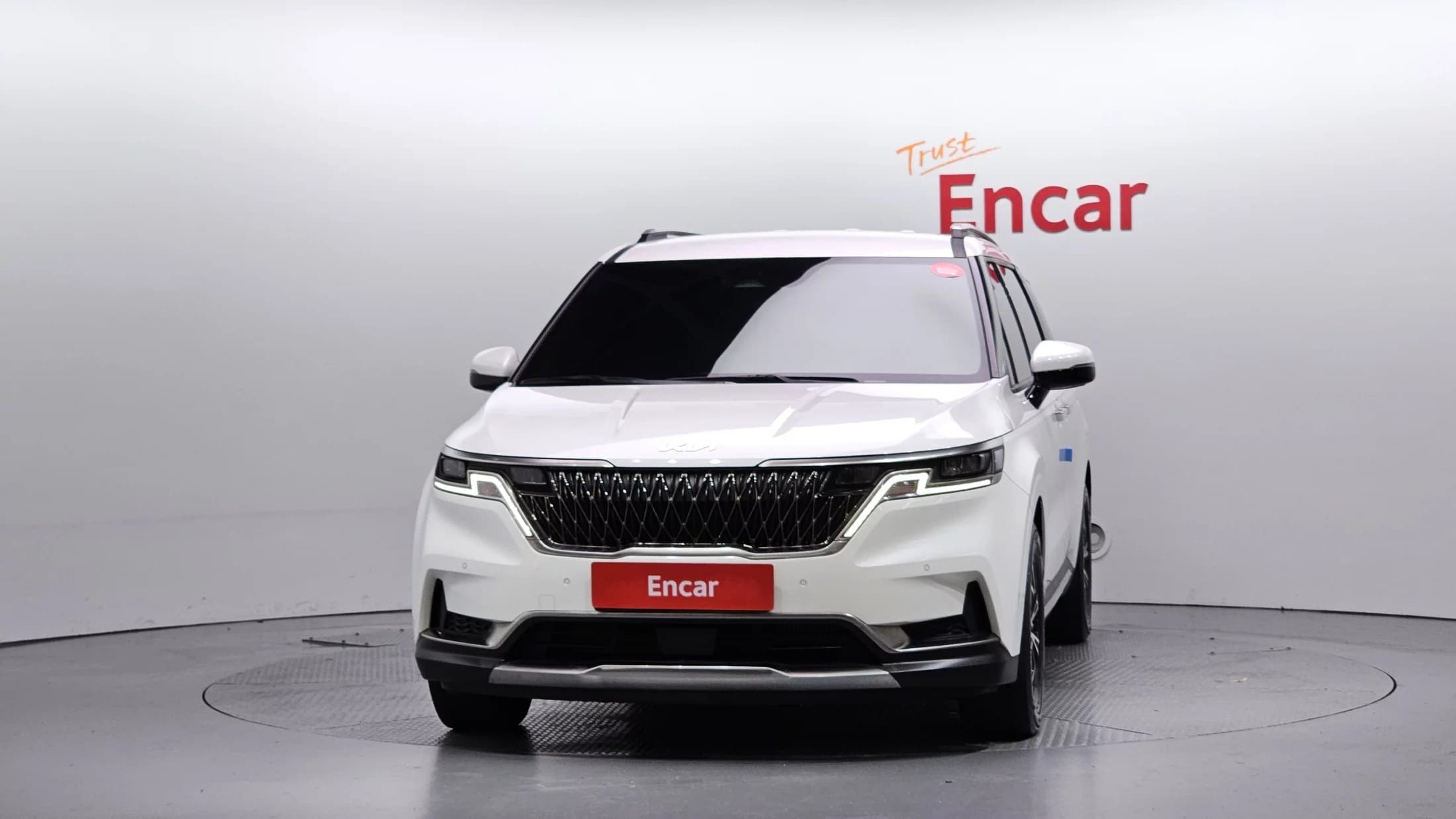 Kia Carnival 9-Seater Noblesse, 2023 г. 48026 км. — фото 3