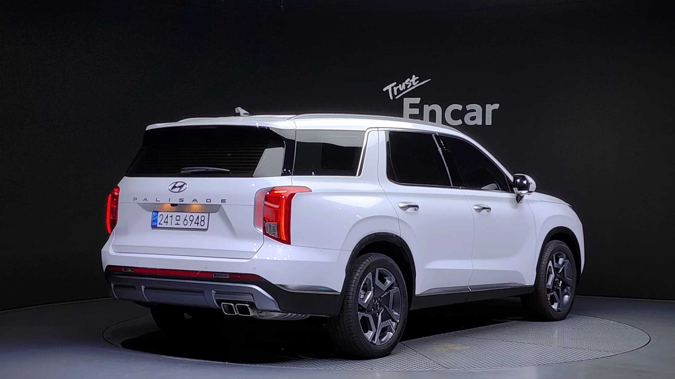 Hyundai Palisade Diesel 2.2 2WD Le Blanc, 2023 г. 12619 км. — фото 2