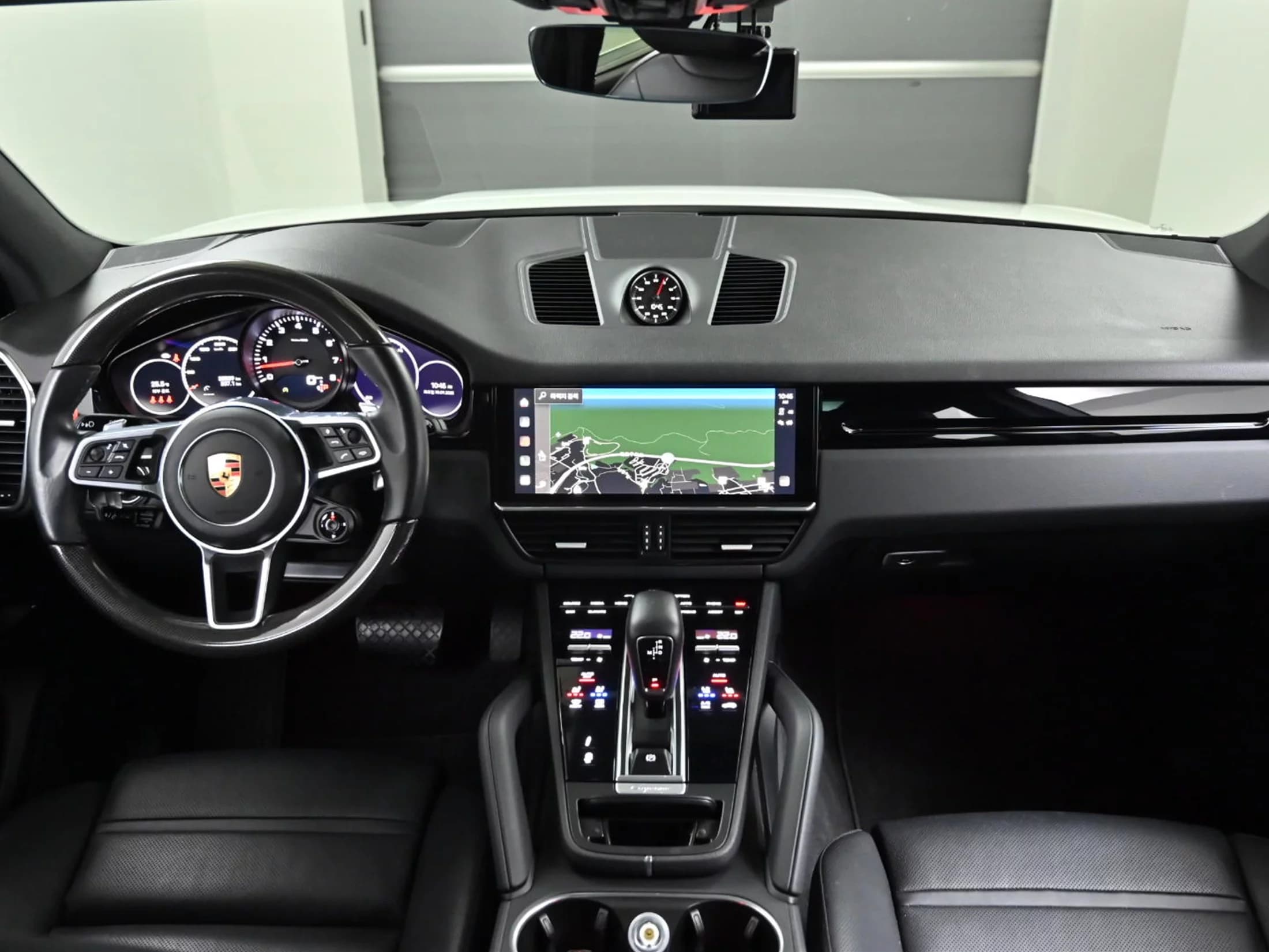 Porsche CAYENNE 3.0, 2023 г. 35665 км. — фото 7