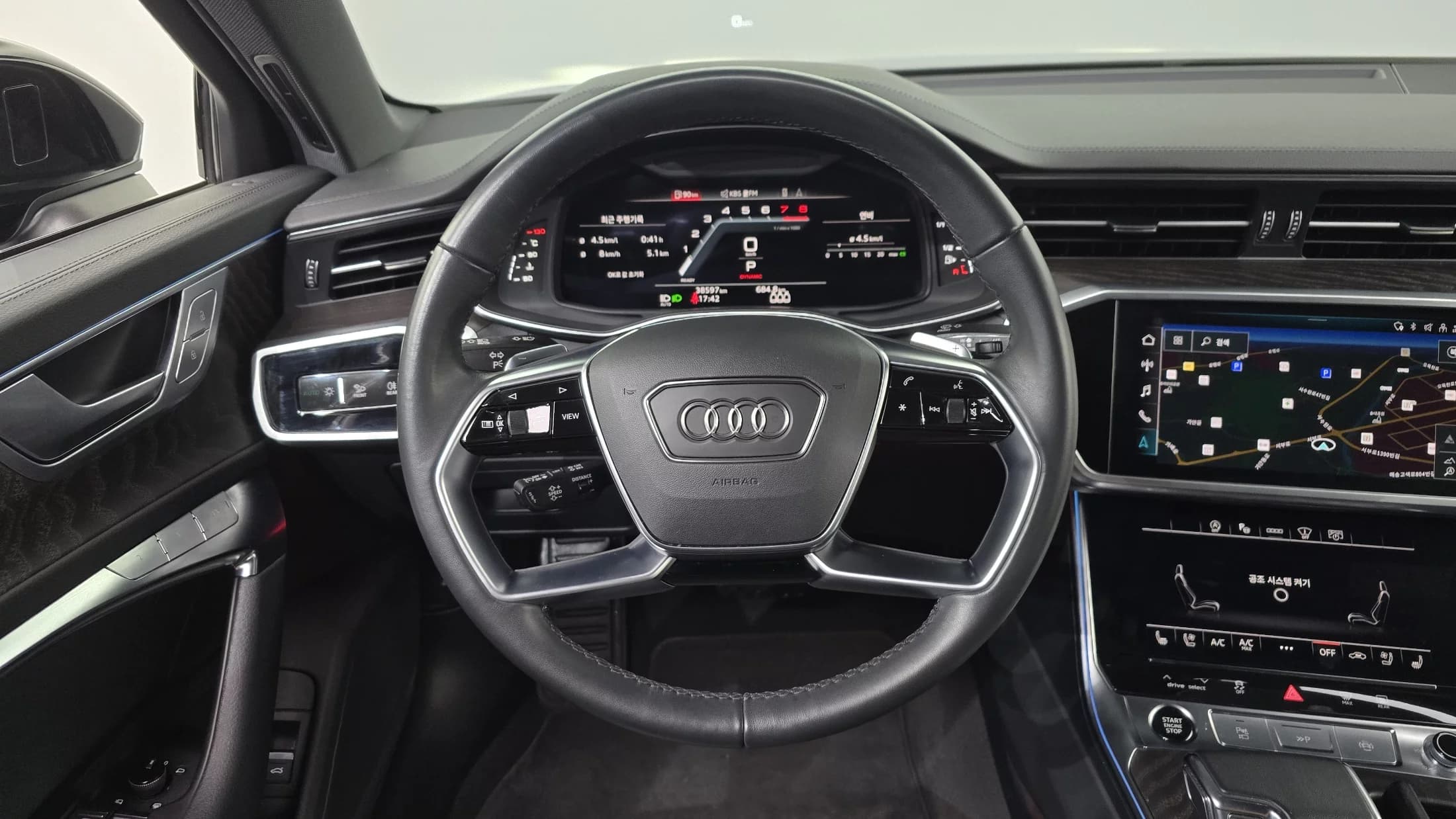 Audi A6 45 TFSI Quattro Premium, 2023 г. 38658 км. — фото 13