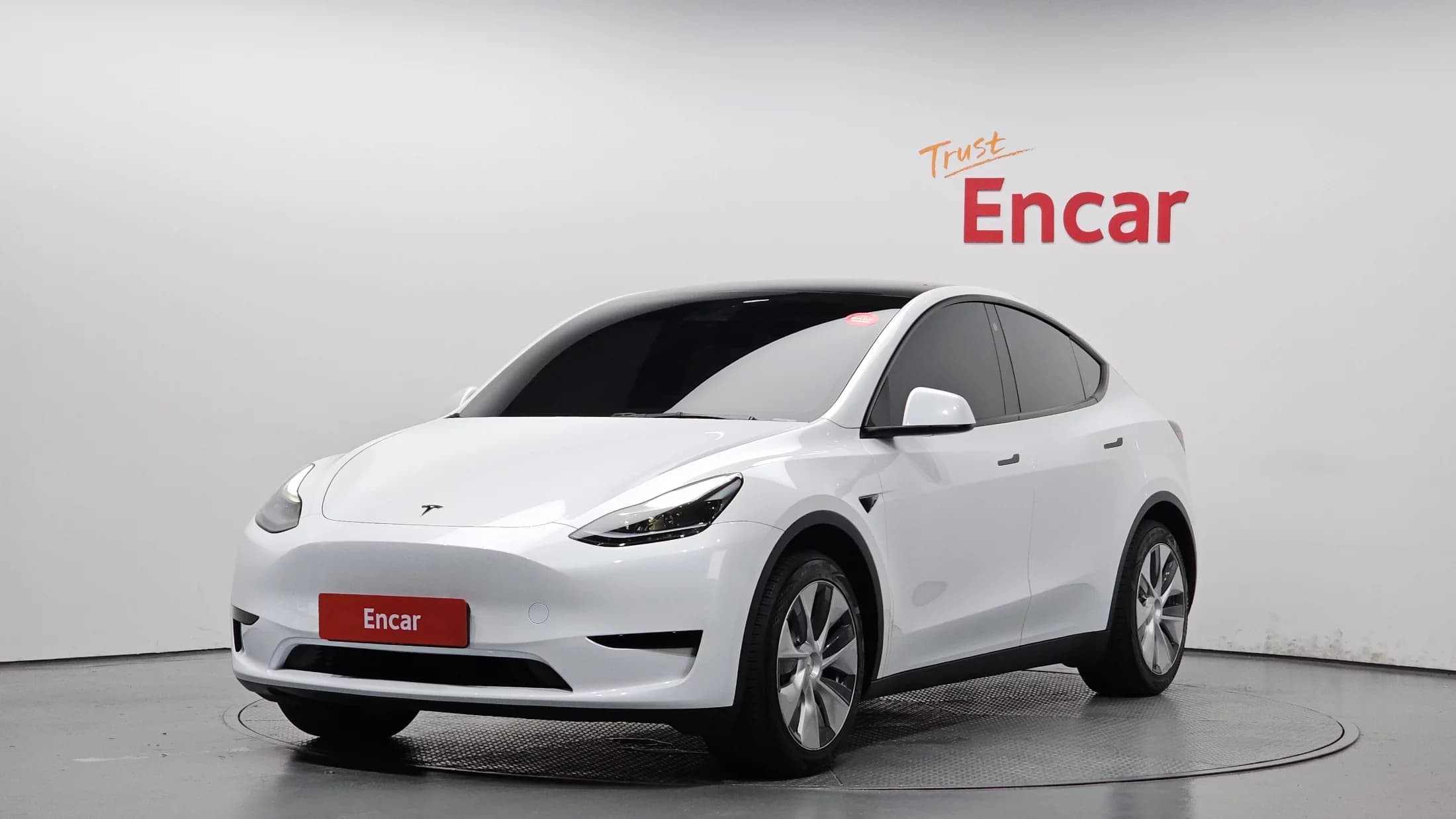 Tesla Model Y RWD, электромобиль, 2023 г. 23164 км.