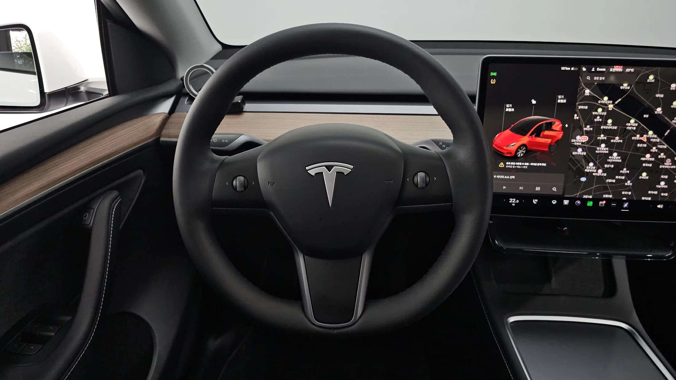 Tesla Model Y RWD, электромобиль, 2023 г. 23164 км. — фото 13