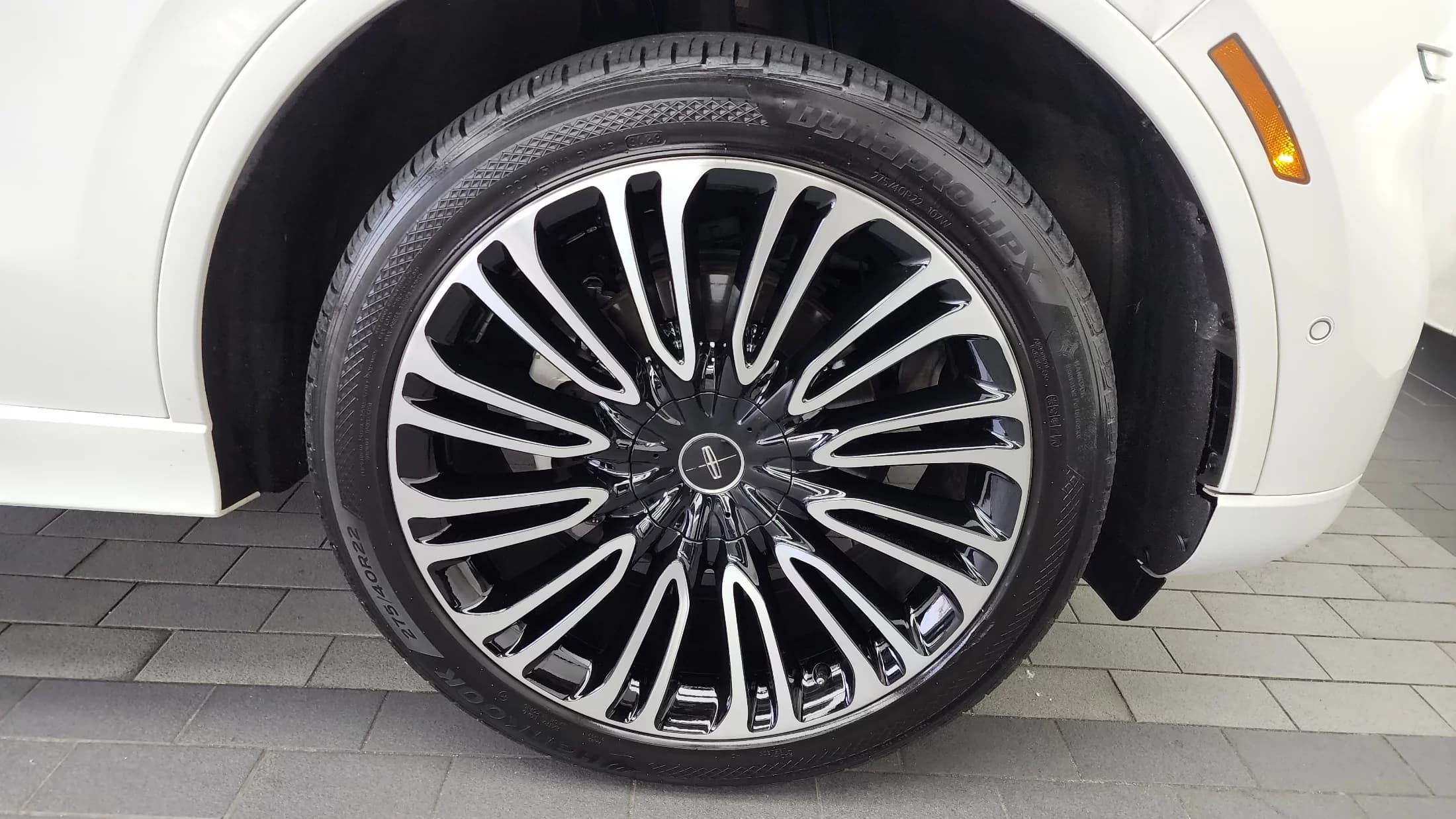 Lincoln AVIATOR 3.0 Black Label AWD, 2022 г. 73791 км. — фото 5