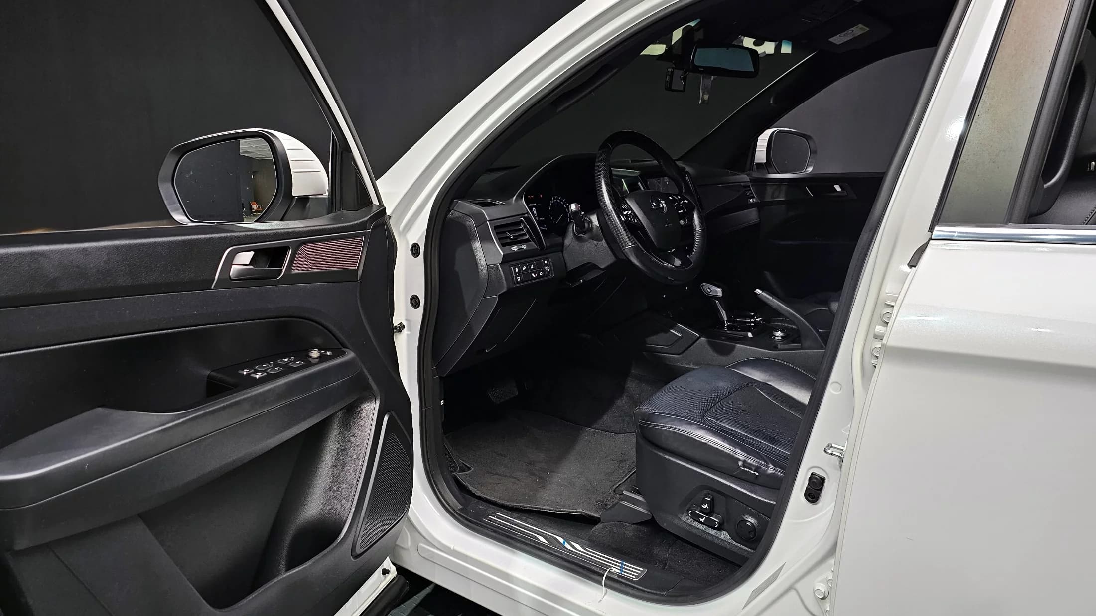 SsangYong Rexton Diesel 2.2 4WD Noblesse, 2021 г. 32008 км. — фото 10
